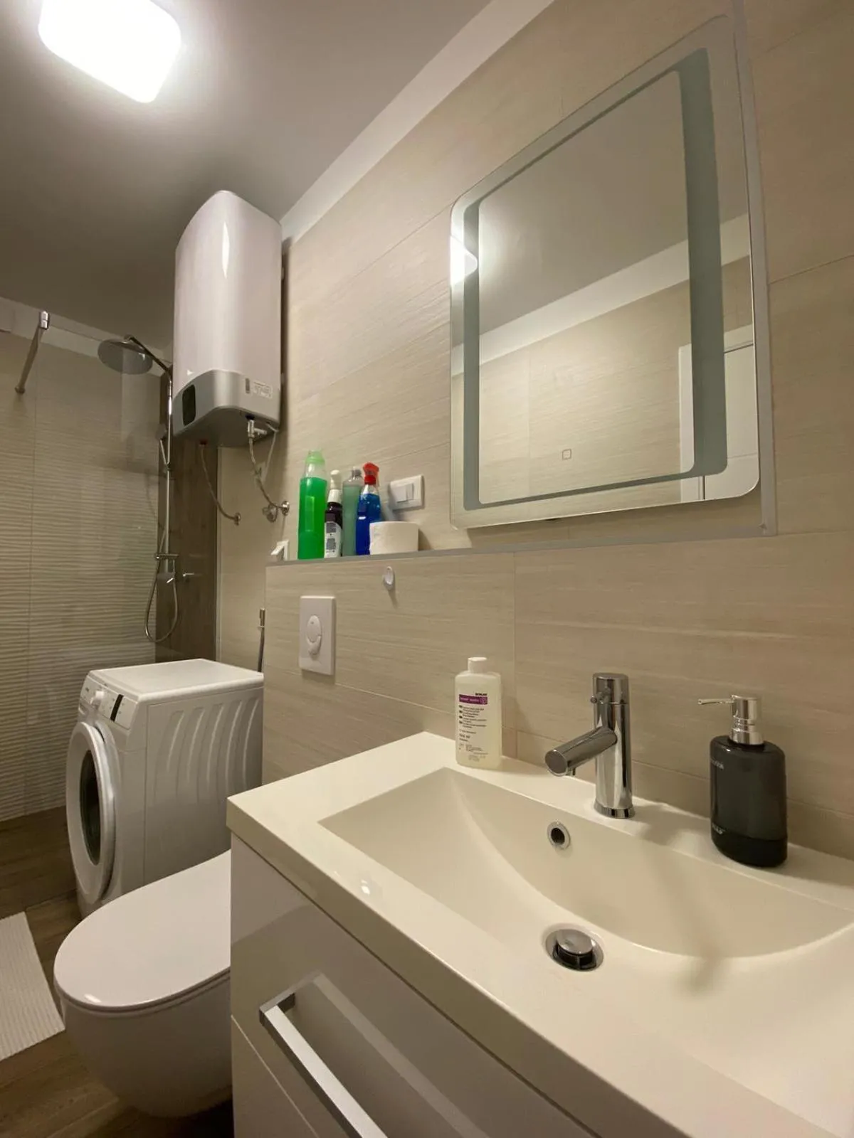 Bathroom in Apartment Lida