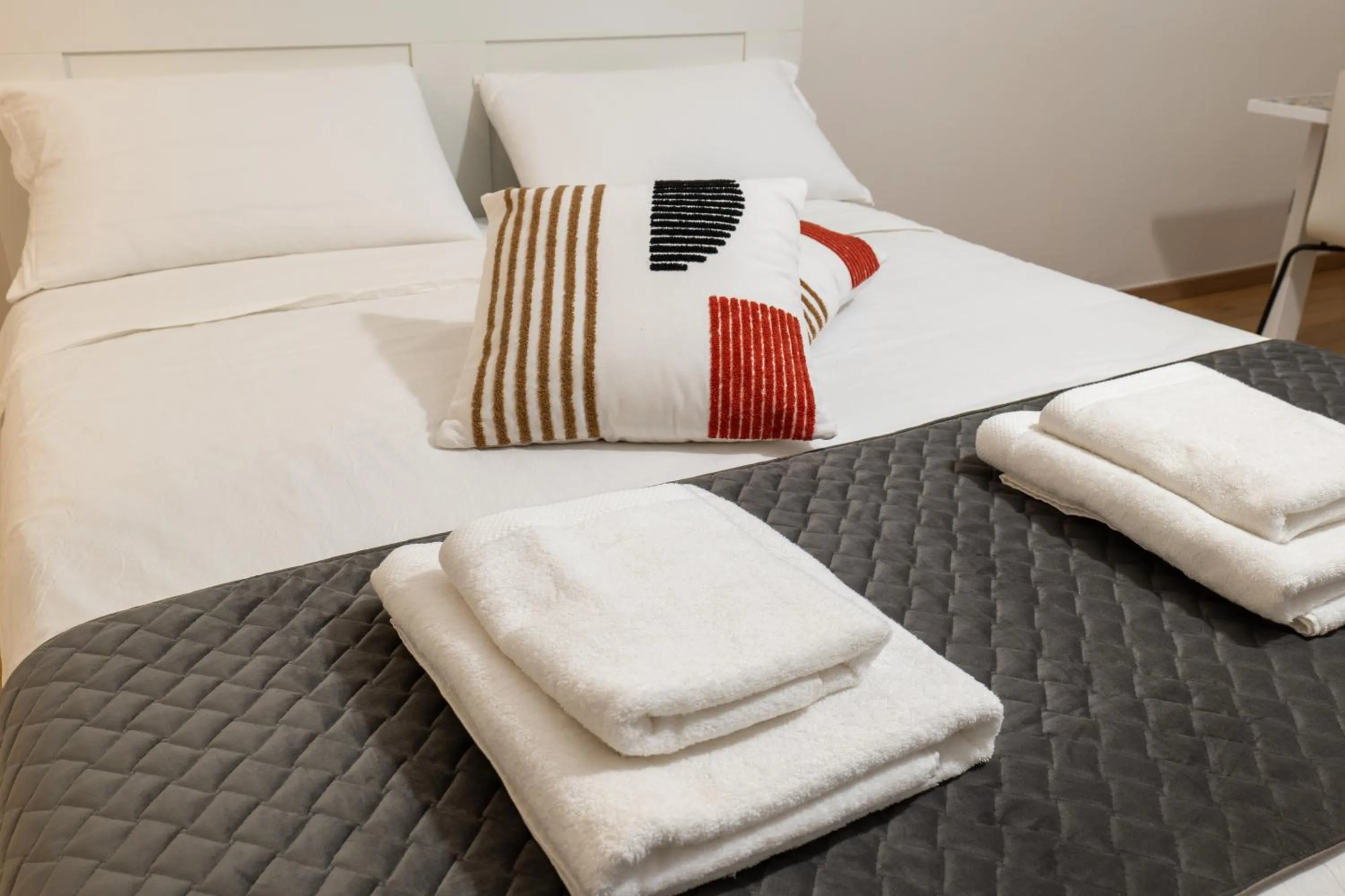 Bed in Sweet Home