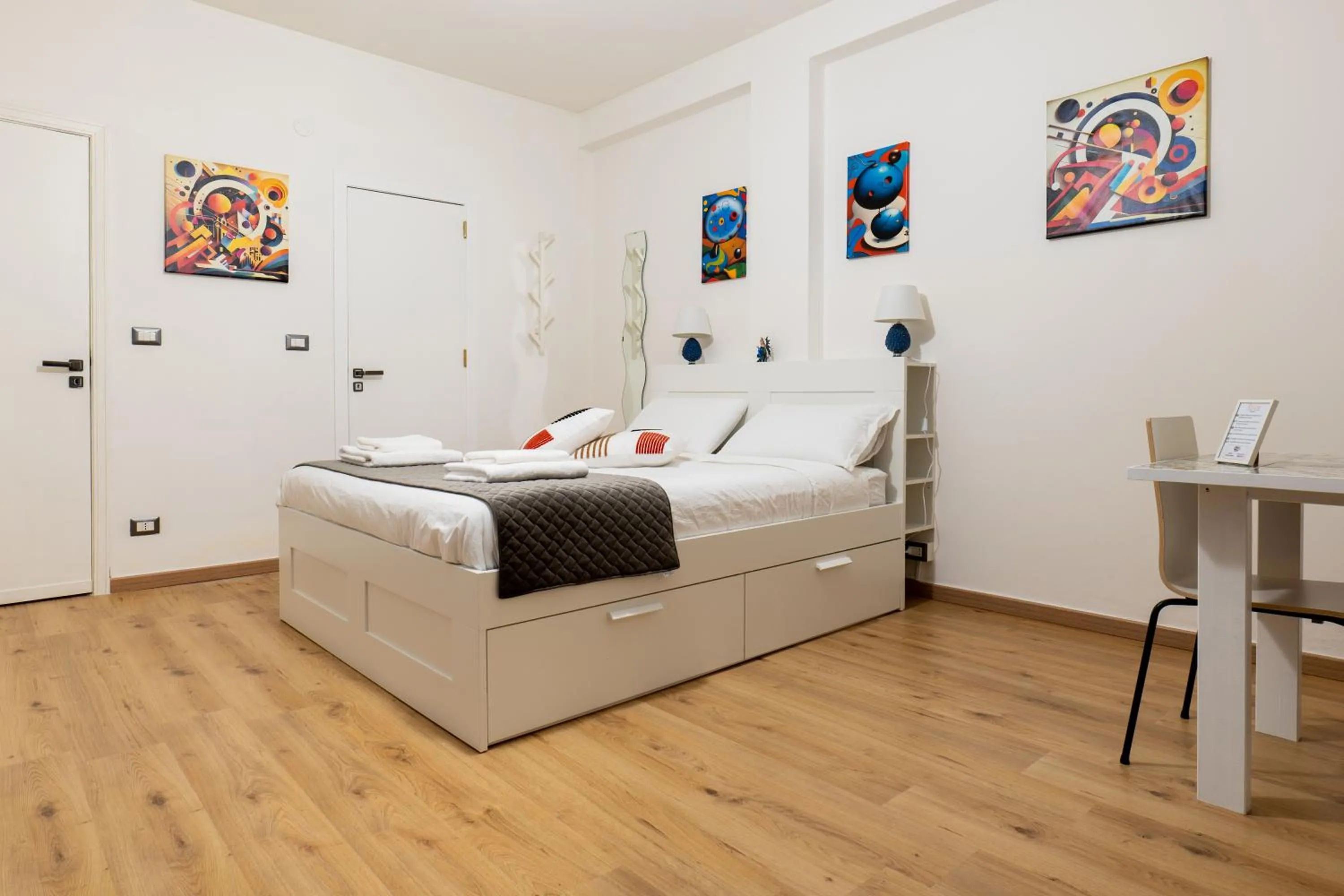 Bed in Sweet Home
