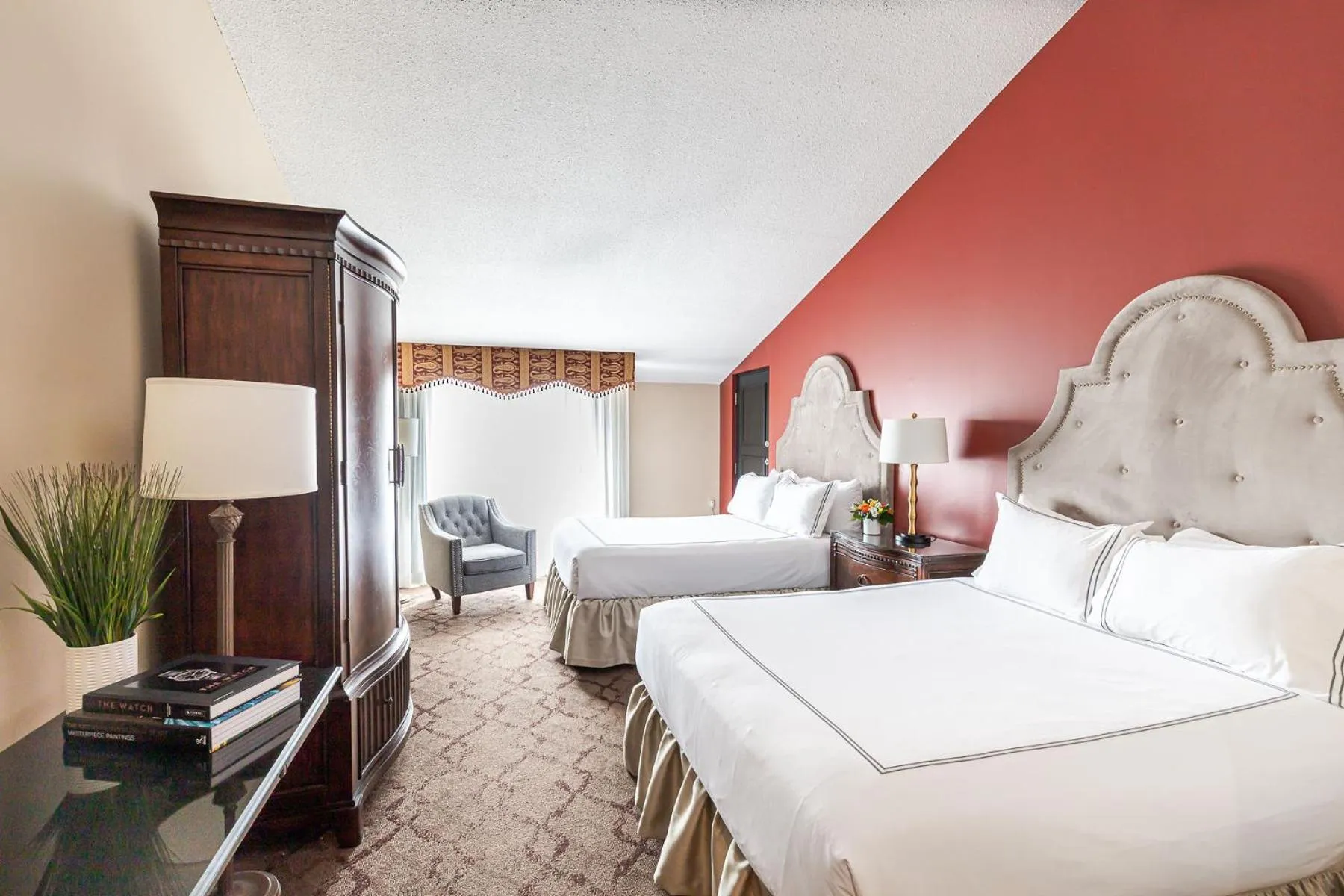 Bed in Old Stone Inn Boutique Hotel