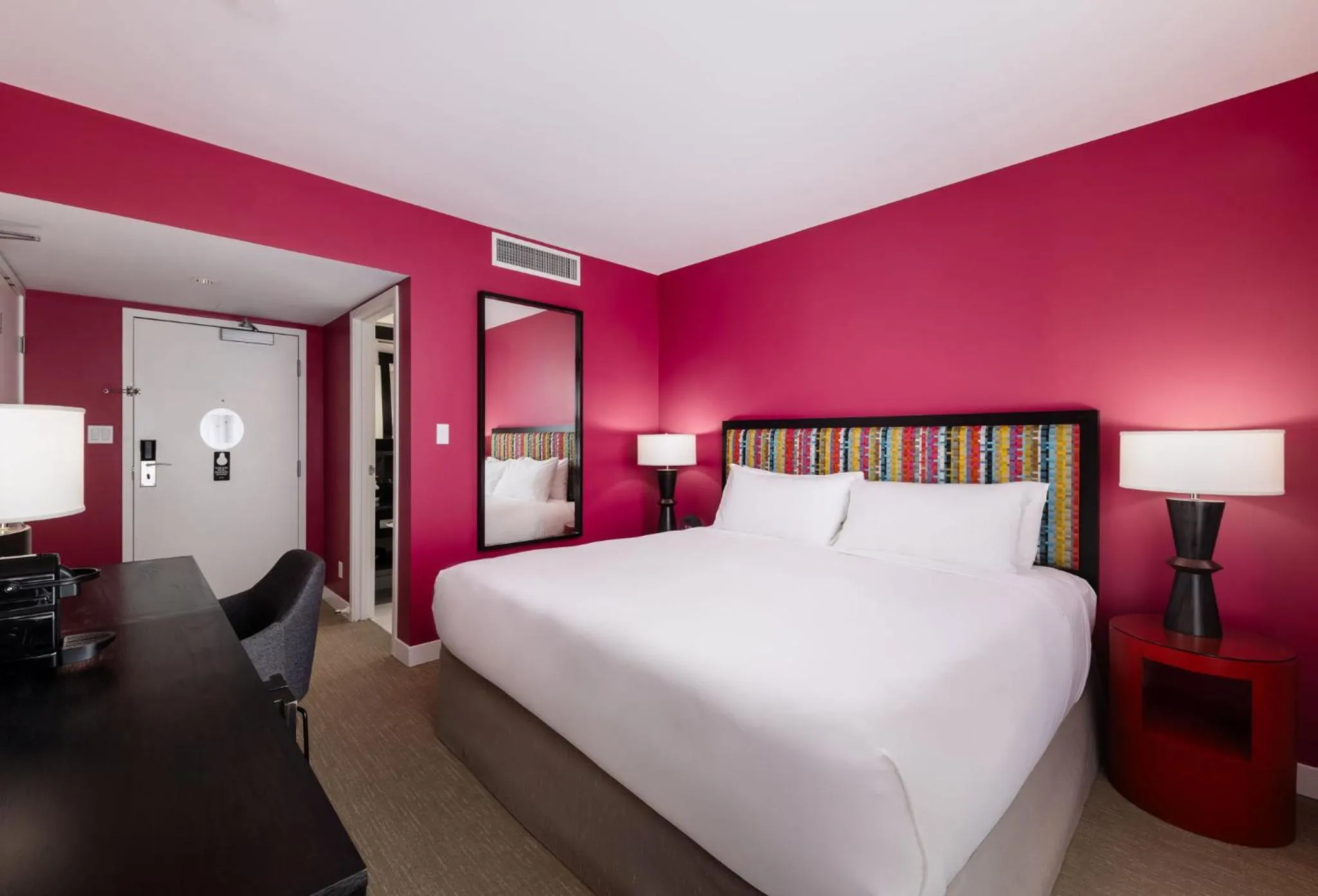 Photo of the whole room, Bed in OPUS Vancouver