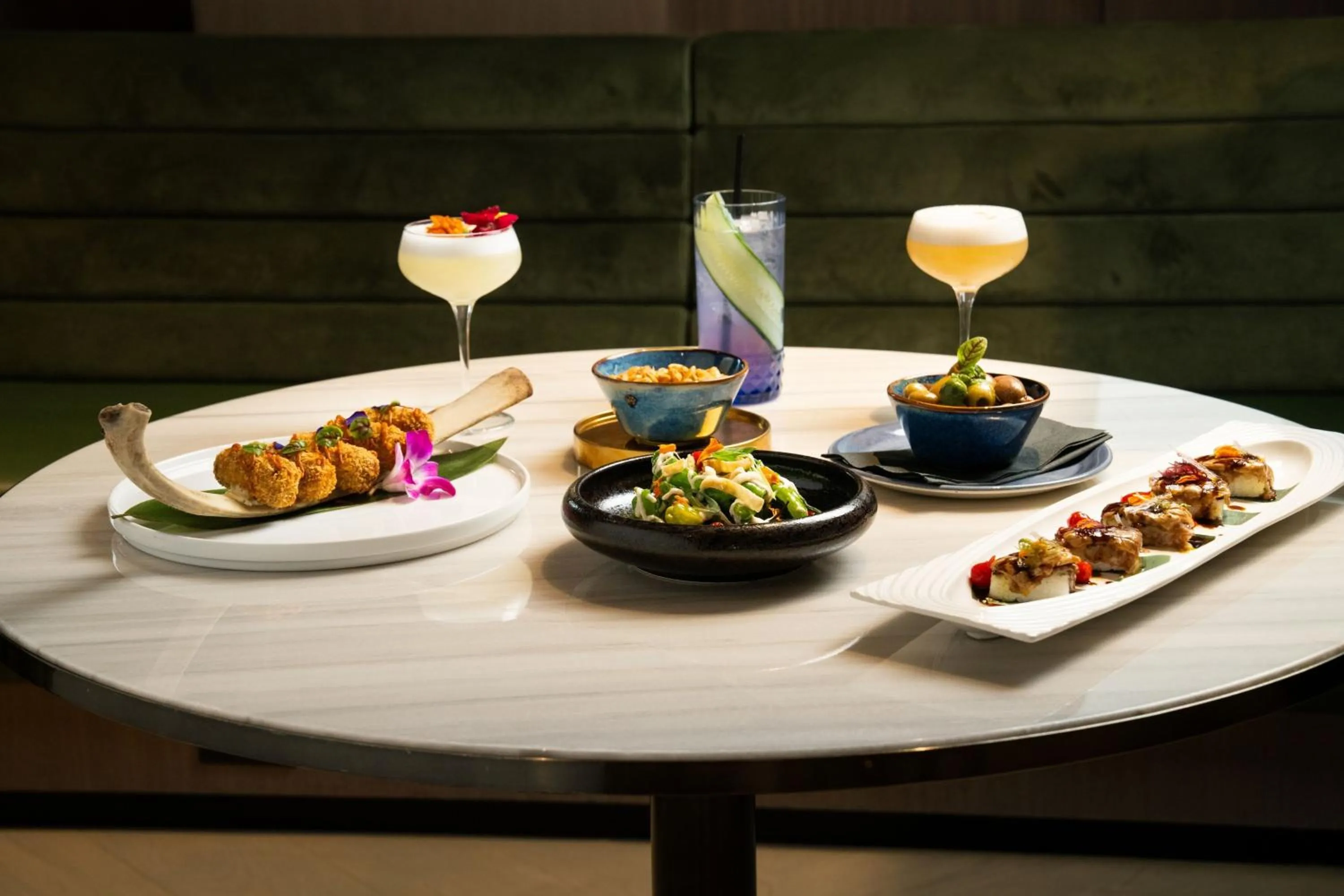 Restaurant/places to eat in Sheraton Centre Toronto Hotel