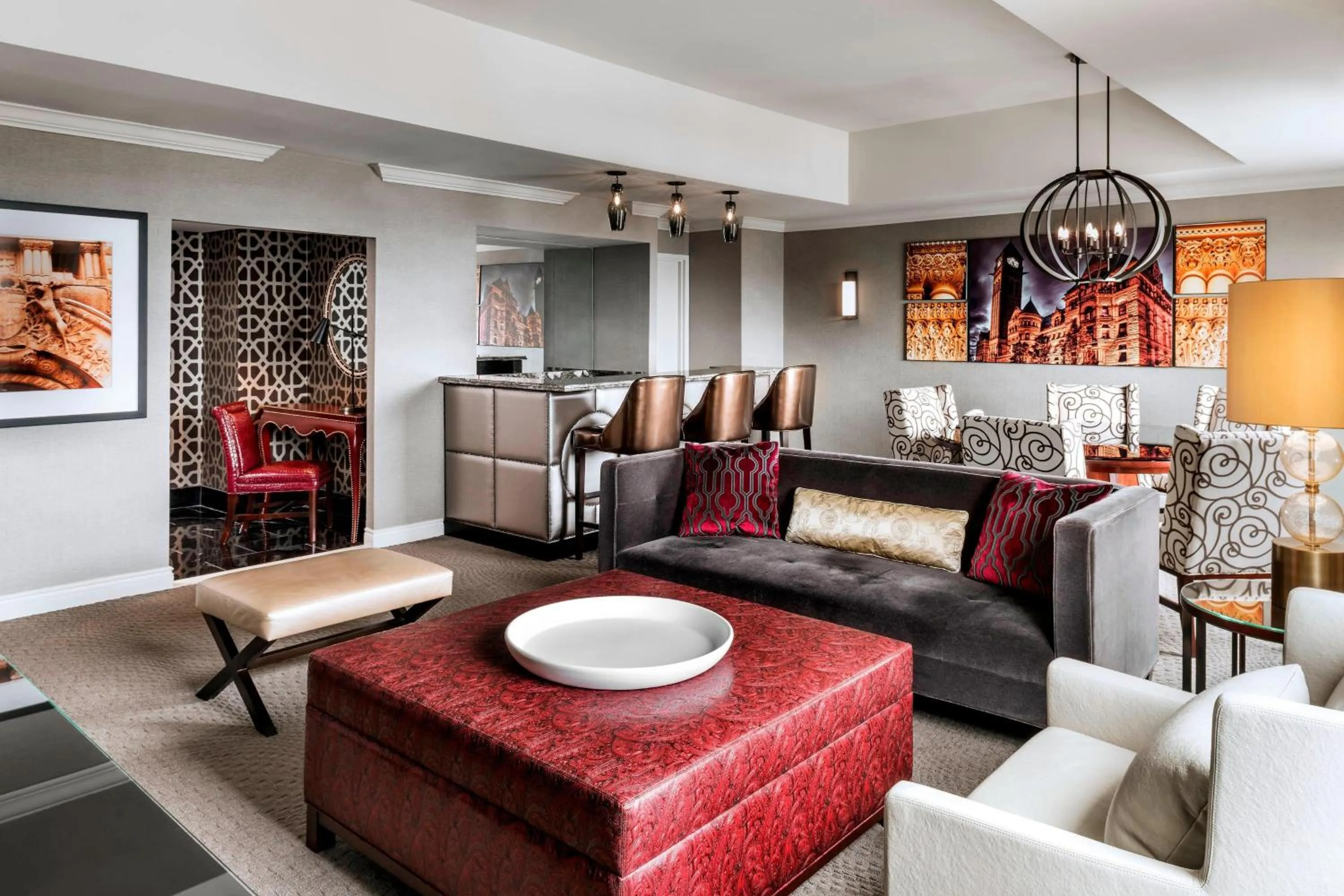 Photo of the whole room in Sheraton Centre Toronto Hotel