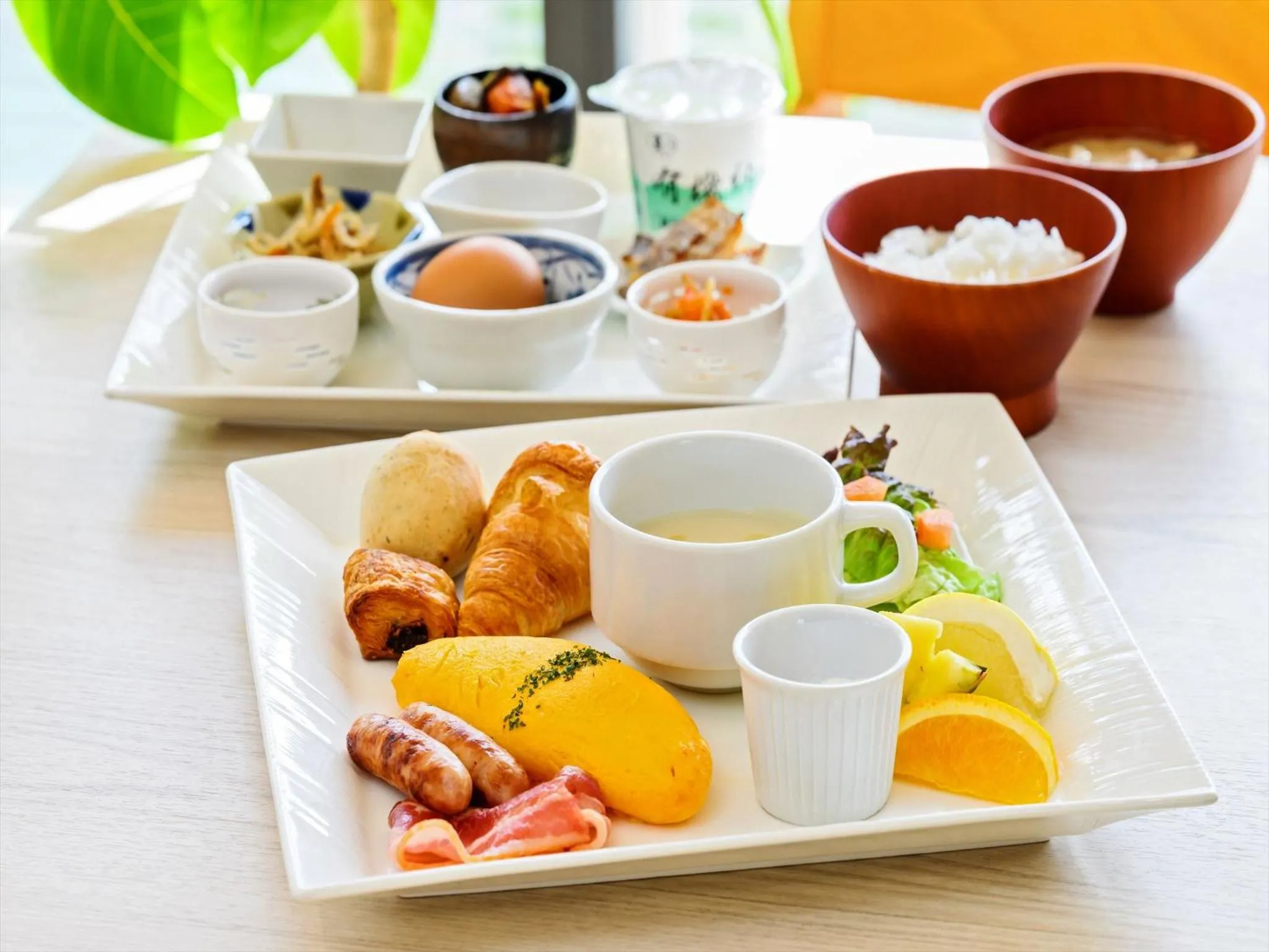 Breakfast in THE GRAND HOTEL GINOWAN