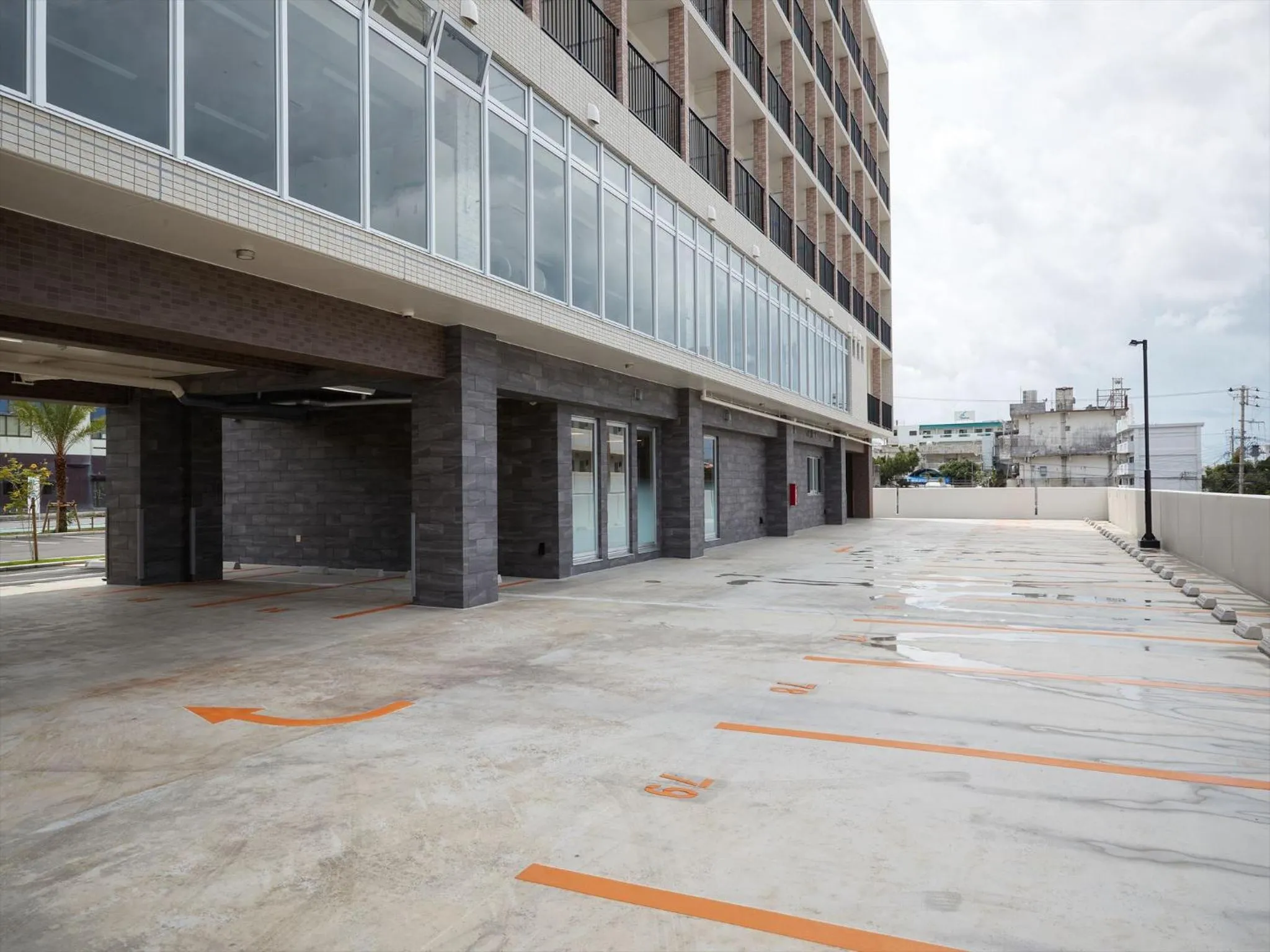 Parking in THE GRAND HOTEL GINOWAN