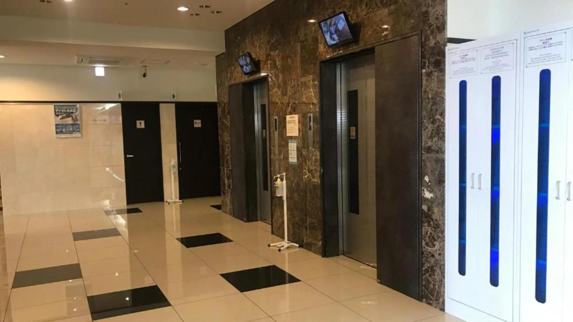 elevator in Toyoko Inn Chubu International Airport No 2