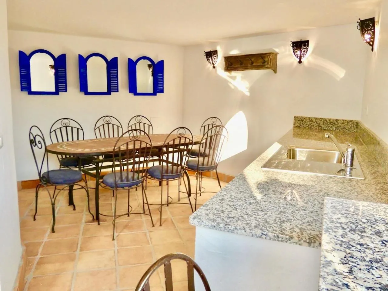 Property building in Casa Alba