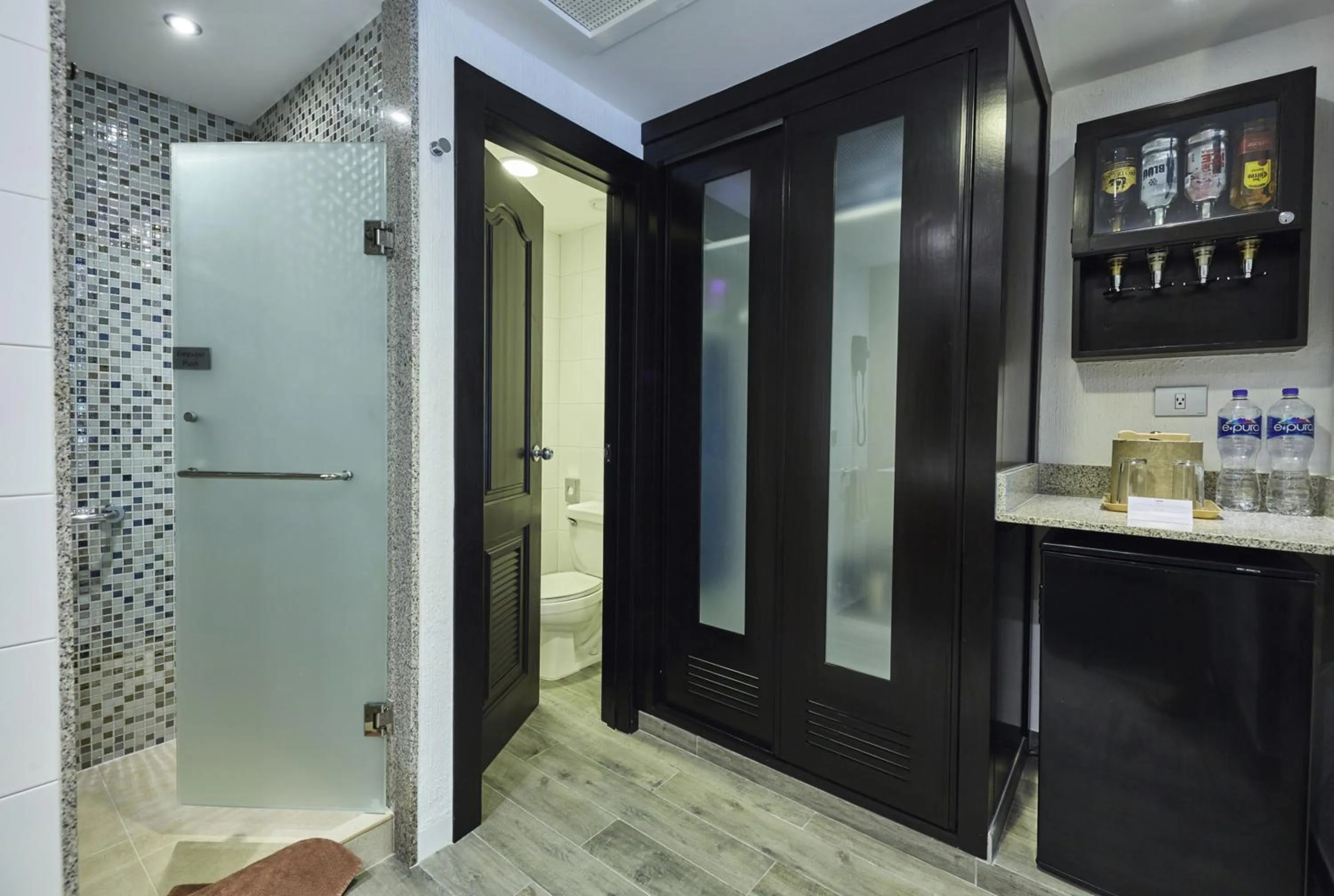 Shower in Riu Tequila - All Inclusive