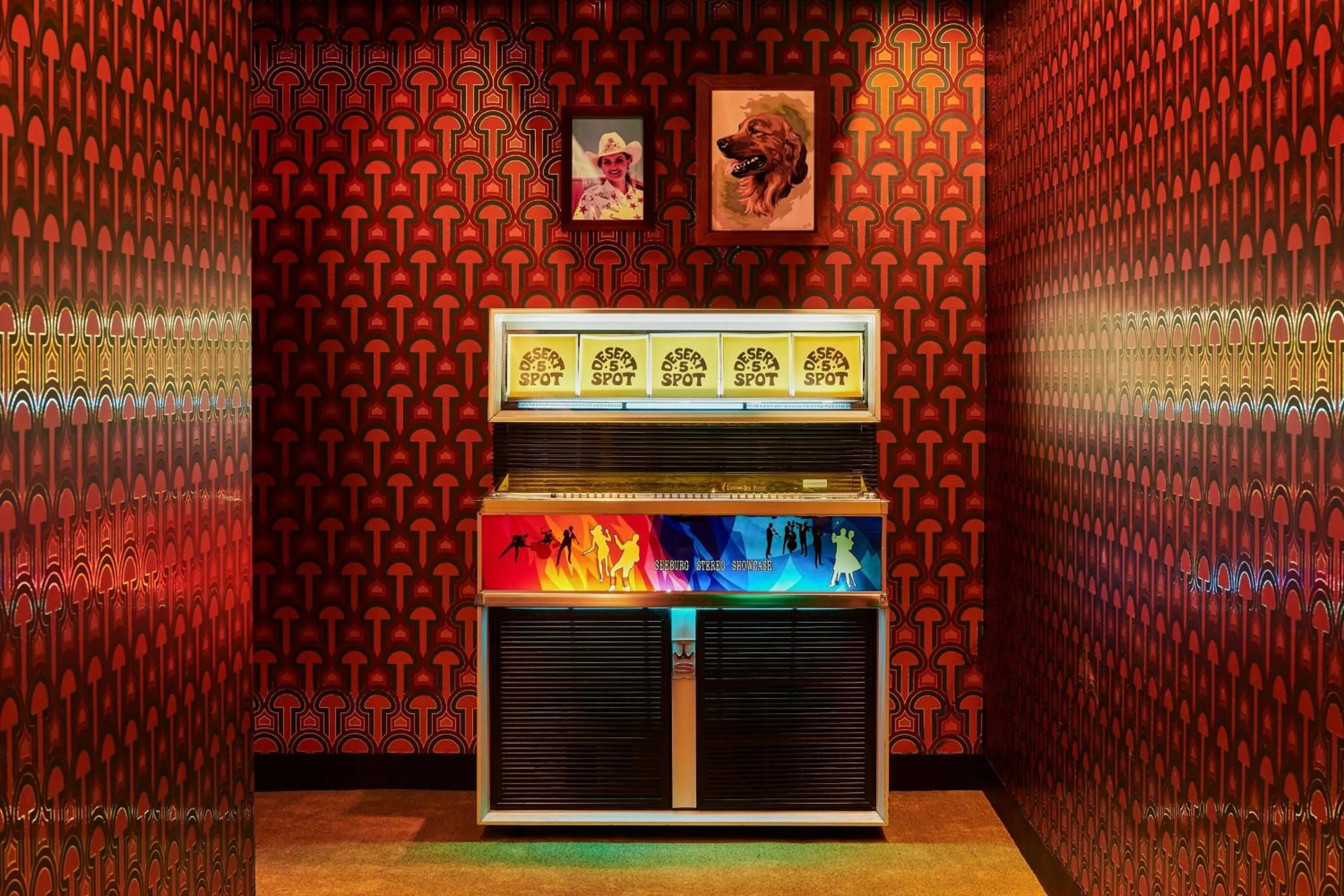 Restaurant/places to eat in HOLLYWOOD VOLUME, a Tribute Portfolio Hotel