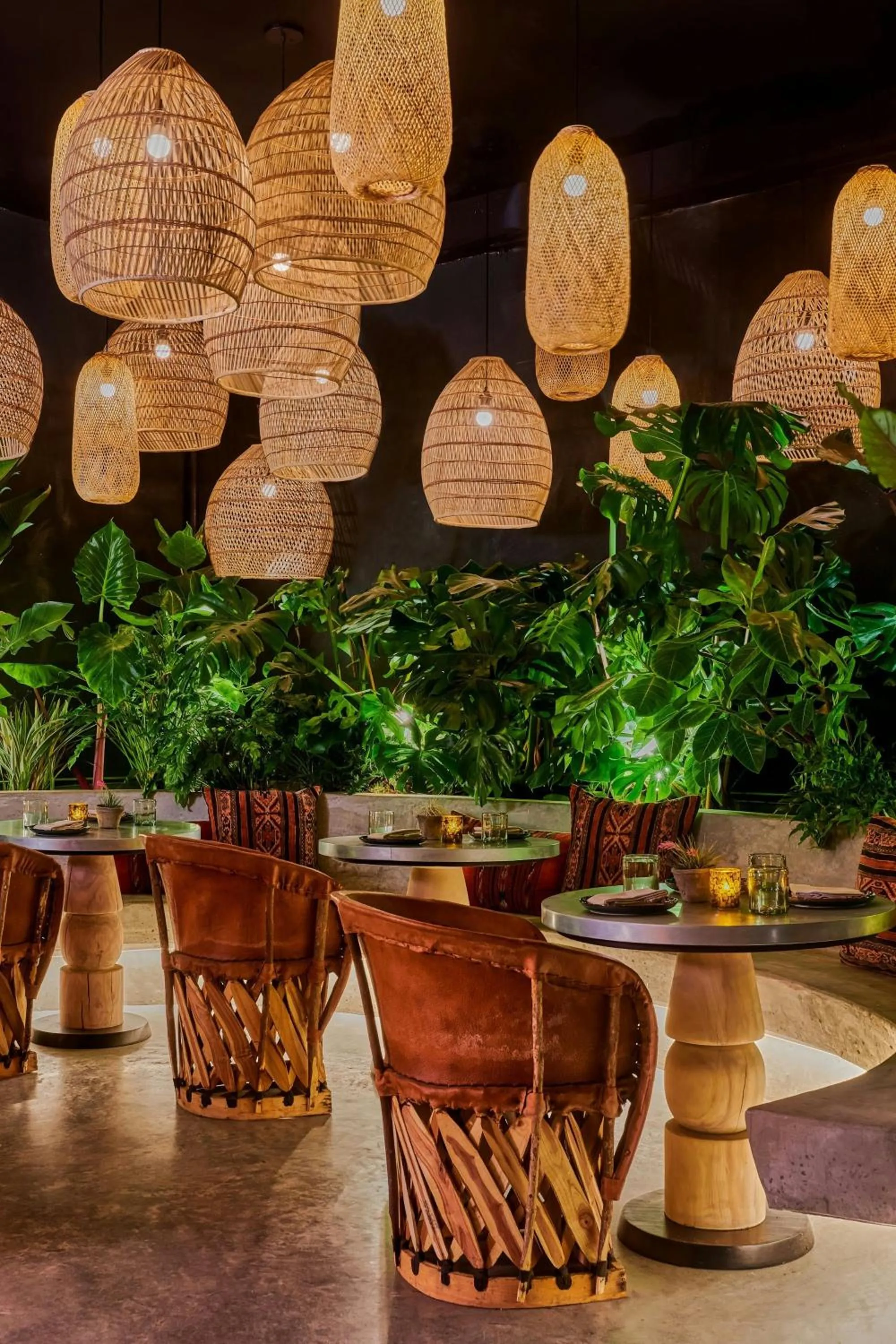 Restaurant/places to eat in HOLLYWOOD VOLUME, a Tribute Portfolio Hotel