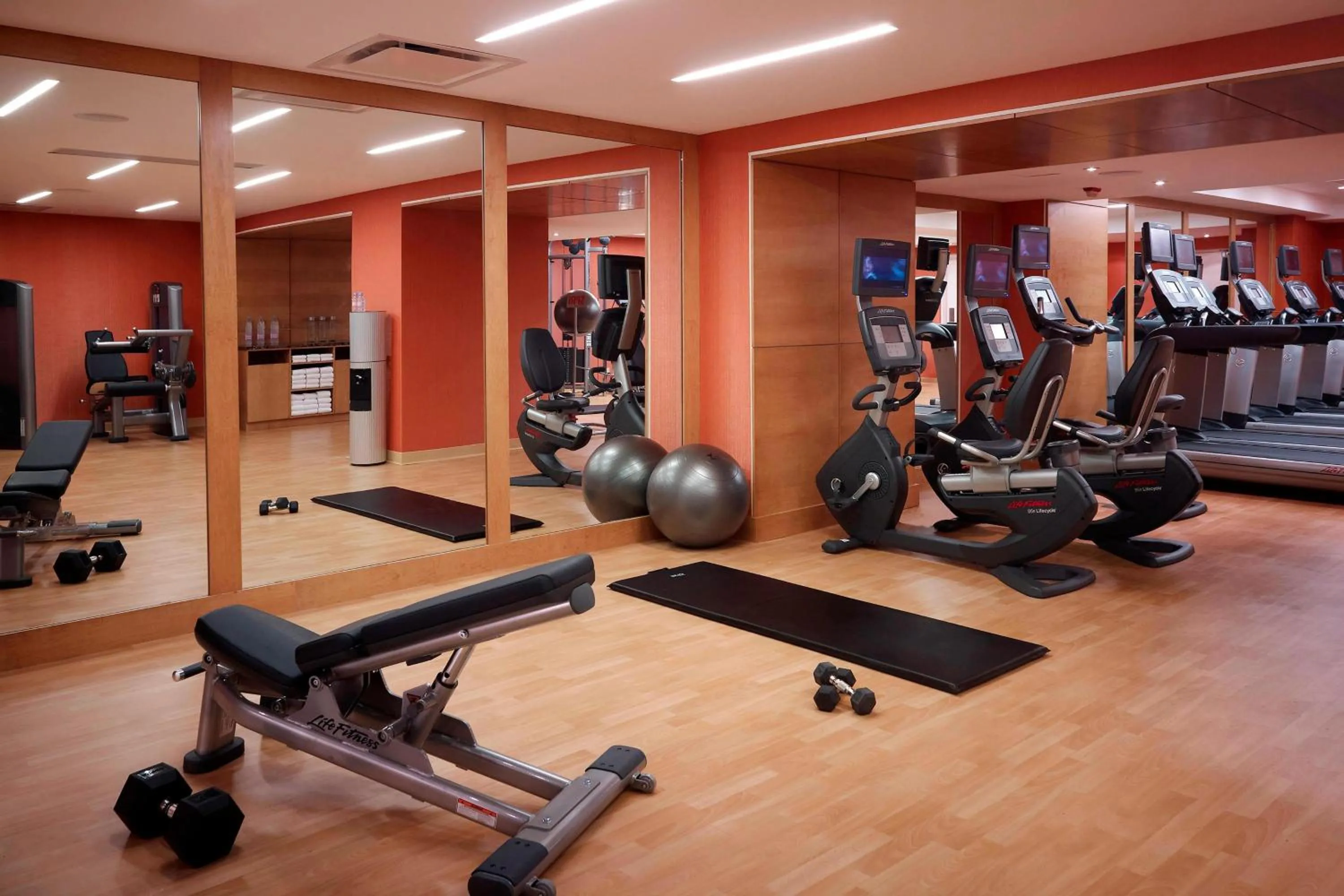 Fitness centre/facilities in Niagara Falls Marriott on the Falls