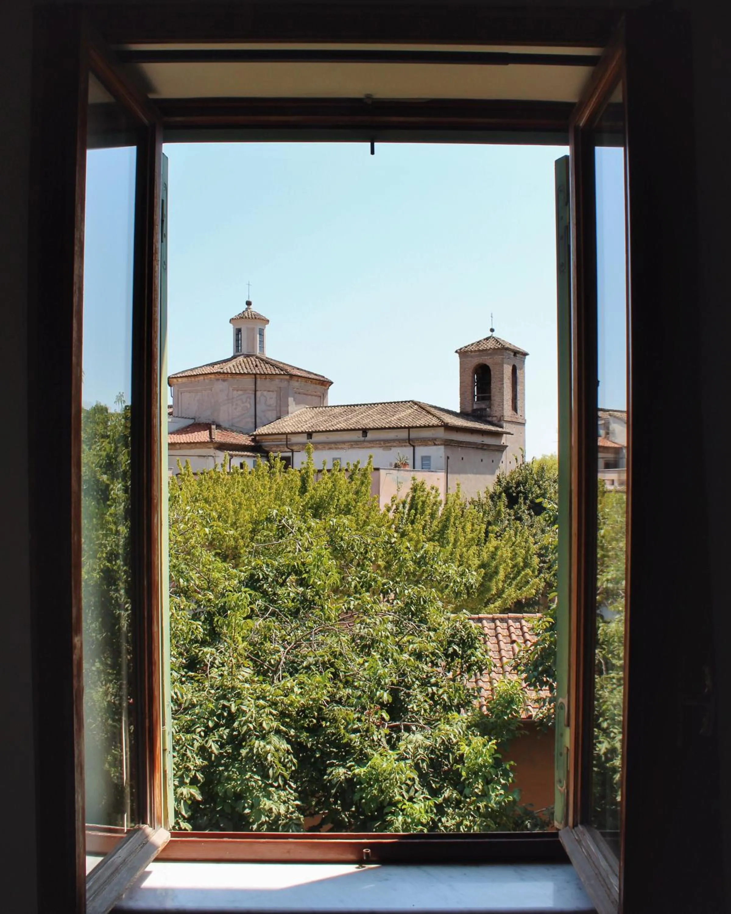 Garden view in Relais la Fornarina