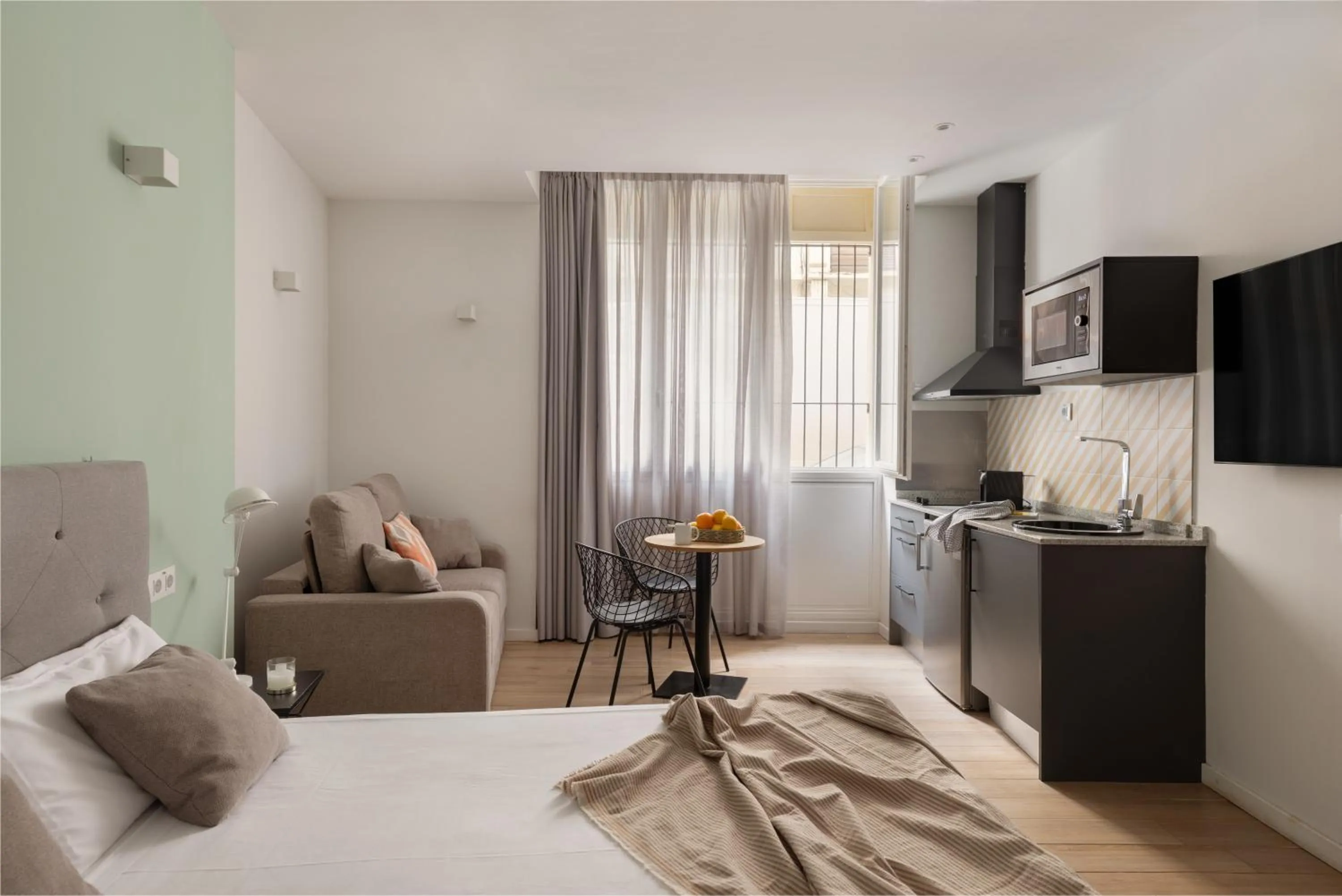 Photo of the whole room, Bed in Líbere Valencia Jardín Botánico