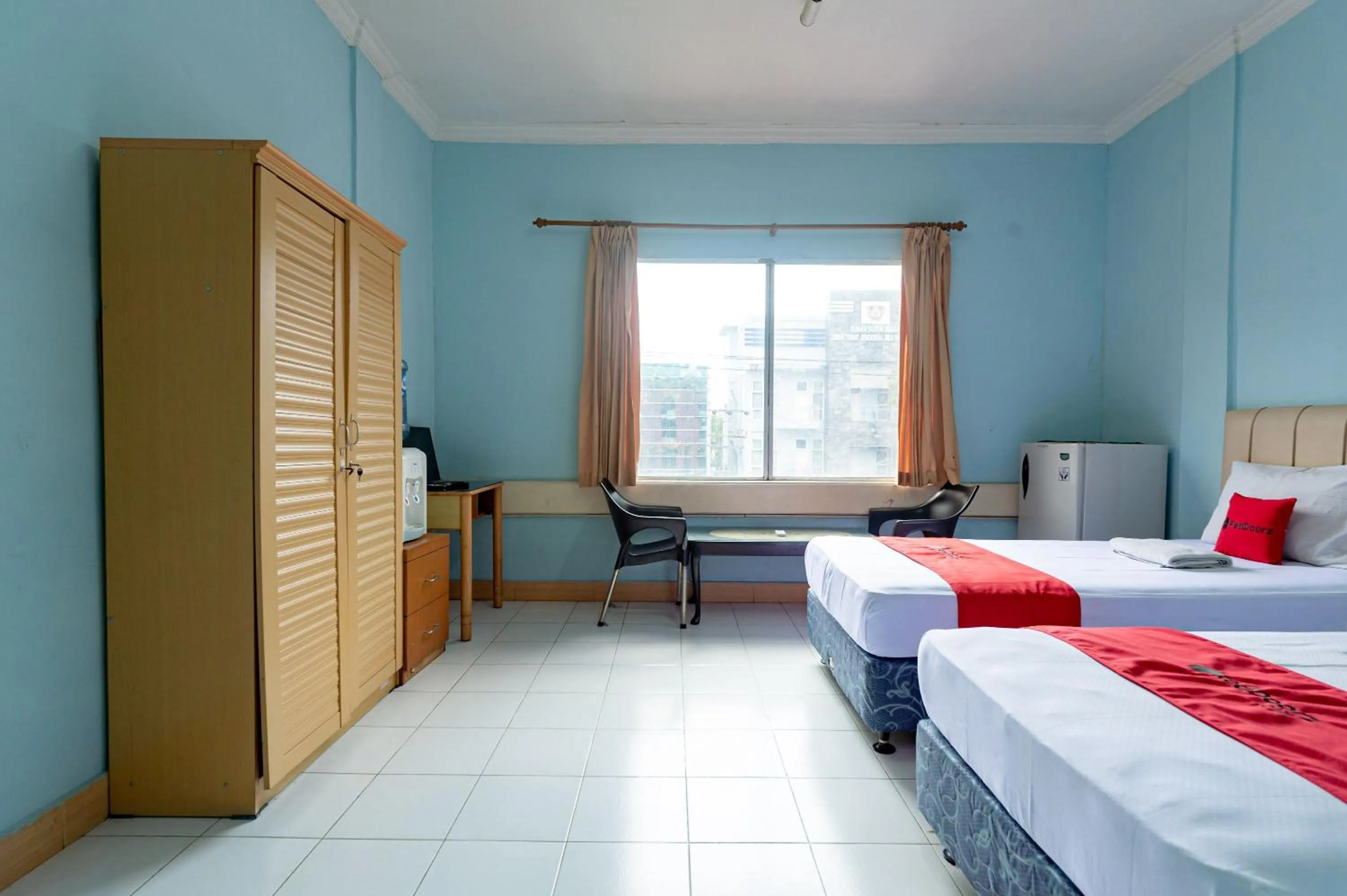 Bedroom in RedDoorz Plus @ Jalan Iskandar Muda Medan