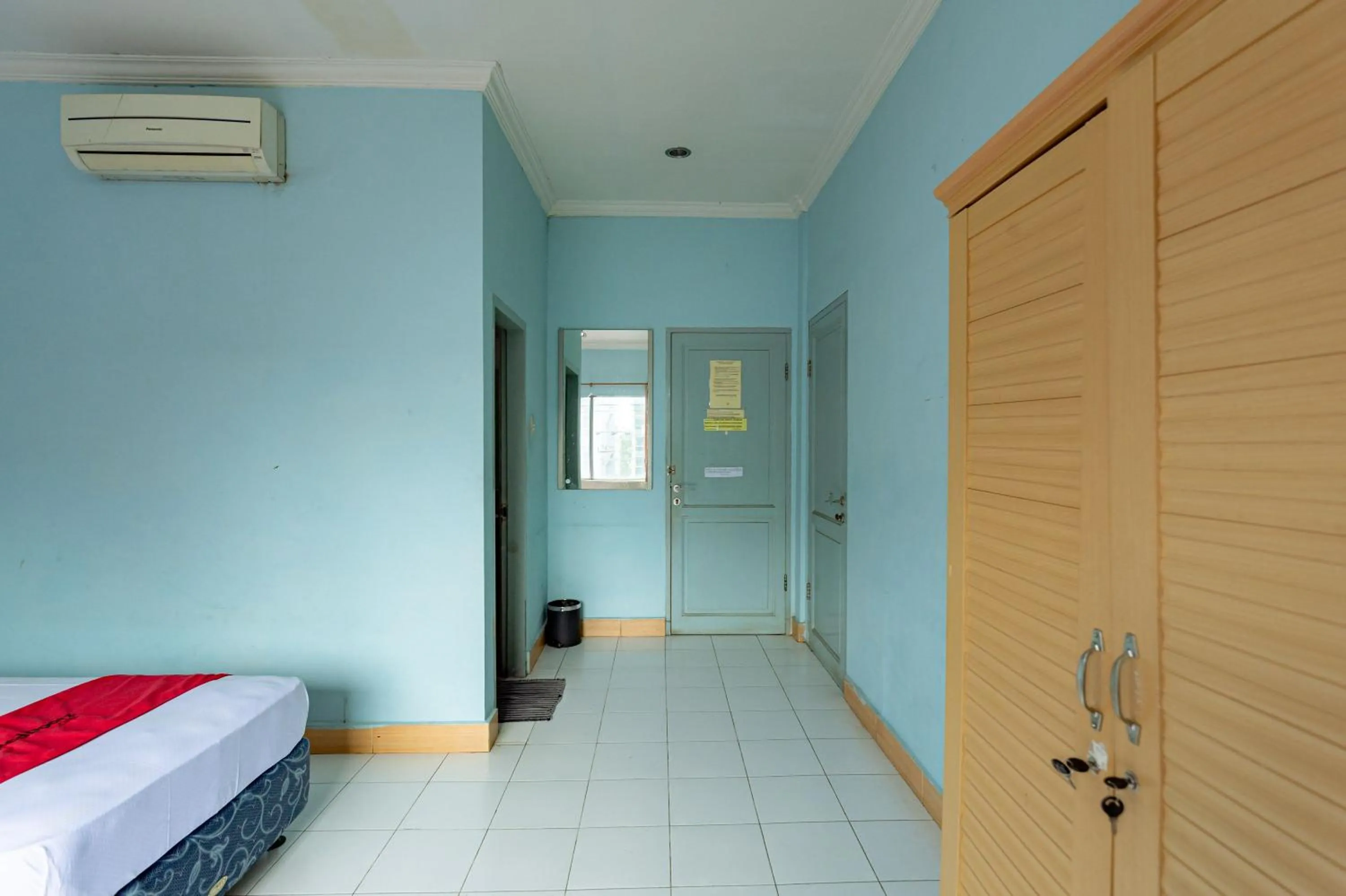 Bedroom in RedDoorz Plus @ Jalan Iskandar Muda Medan