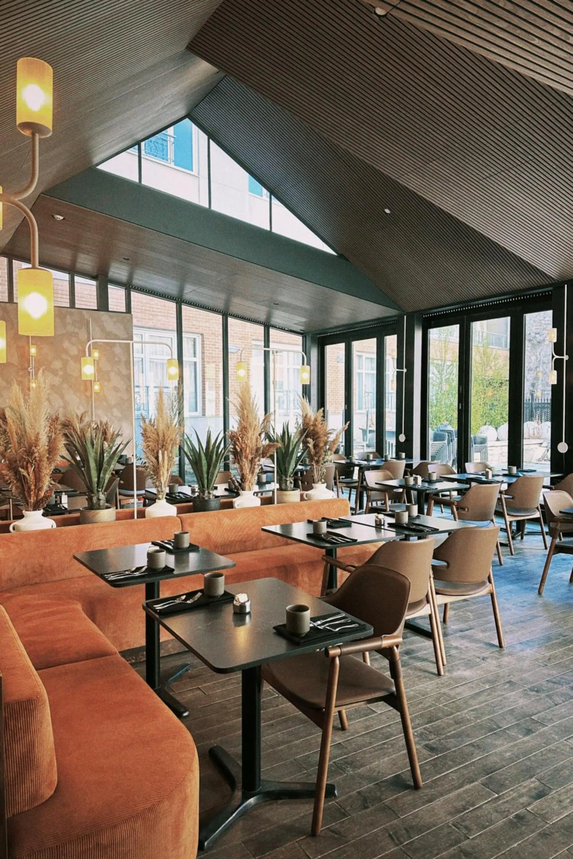 Restaurant/places to eat in Hôtel Saint-Sulpice