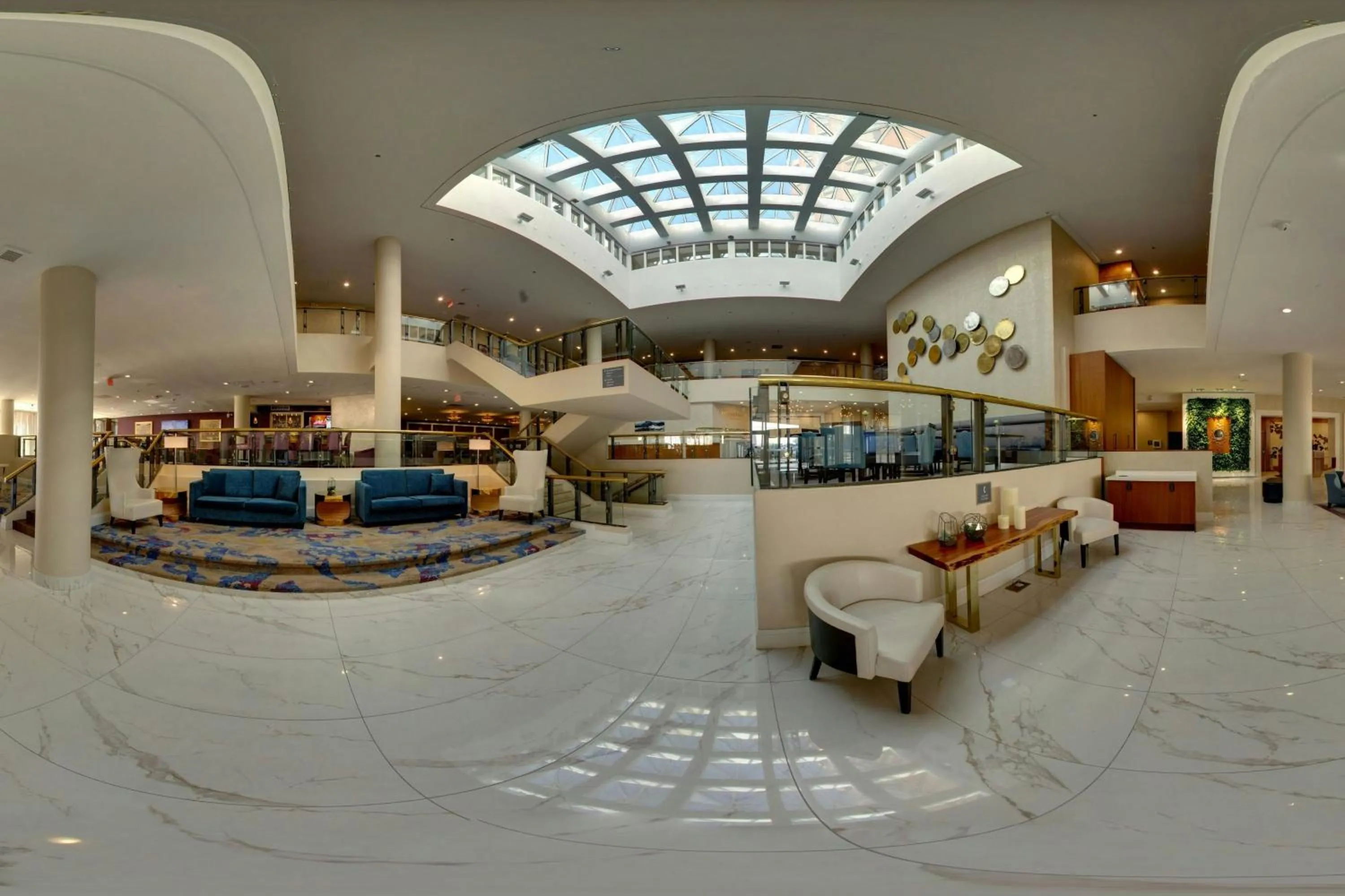 Lobby or reception in The Westin Toronto Airport