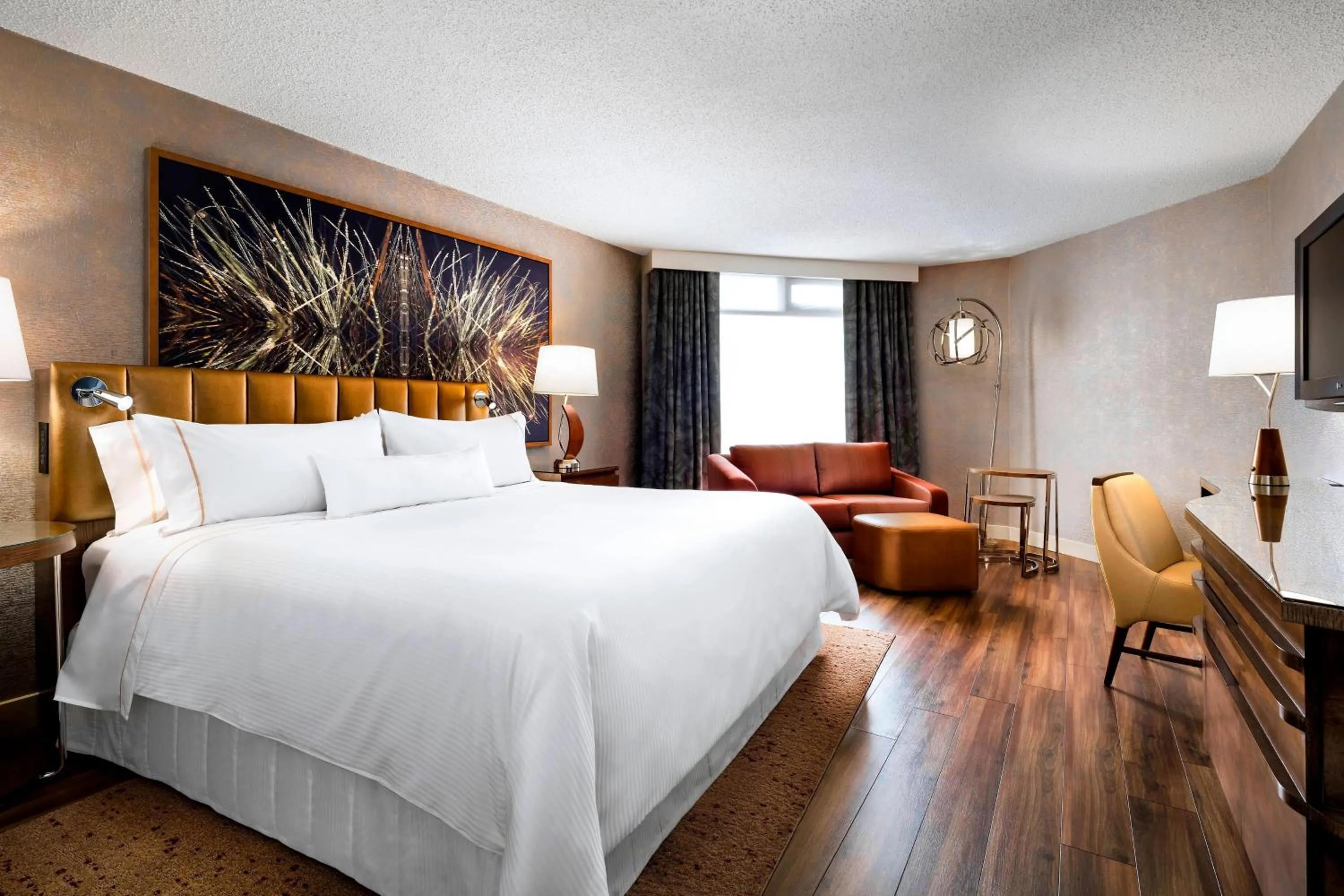 Photo of the whole room, Bed in The Westin Toronto Airport