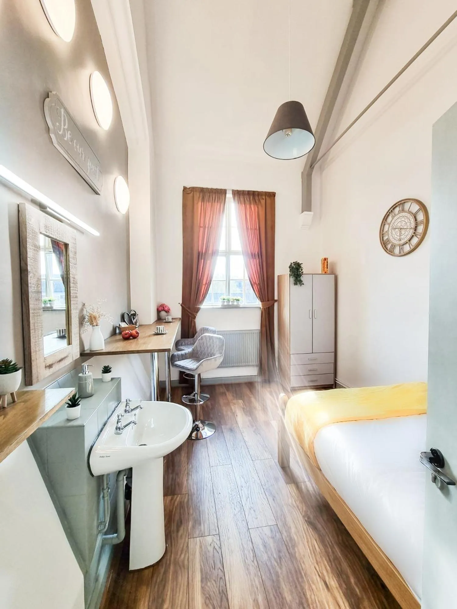 Bedroom, Bed in CADeS accommodation