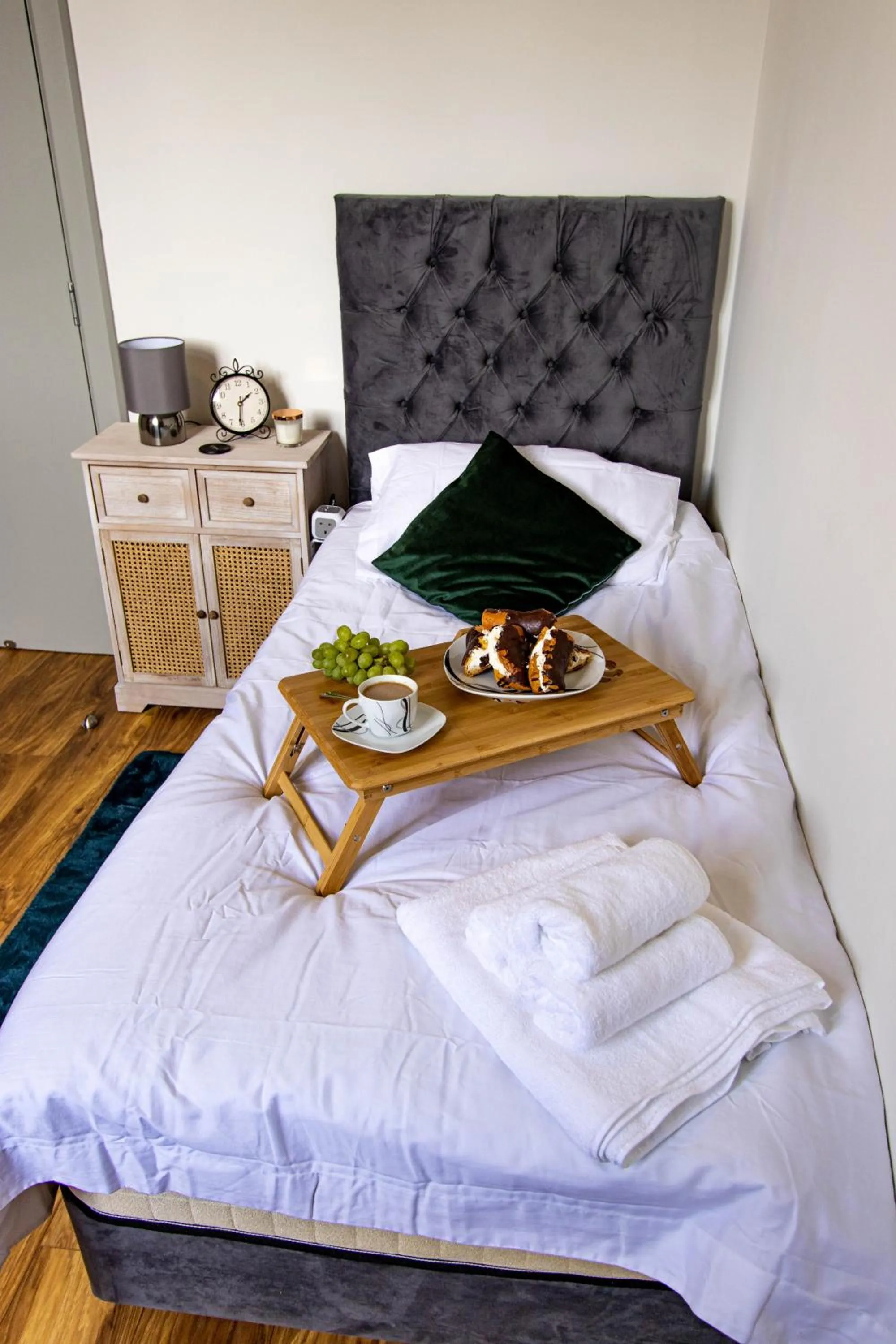 Bedroom, Bed in CADeS accommodation