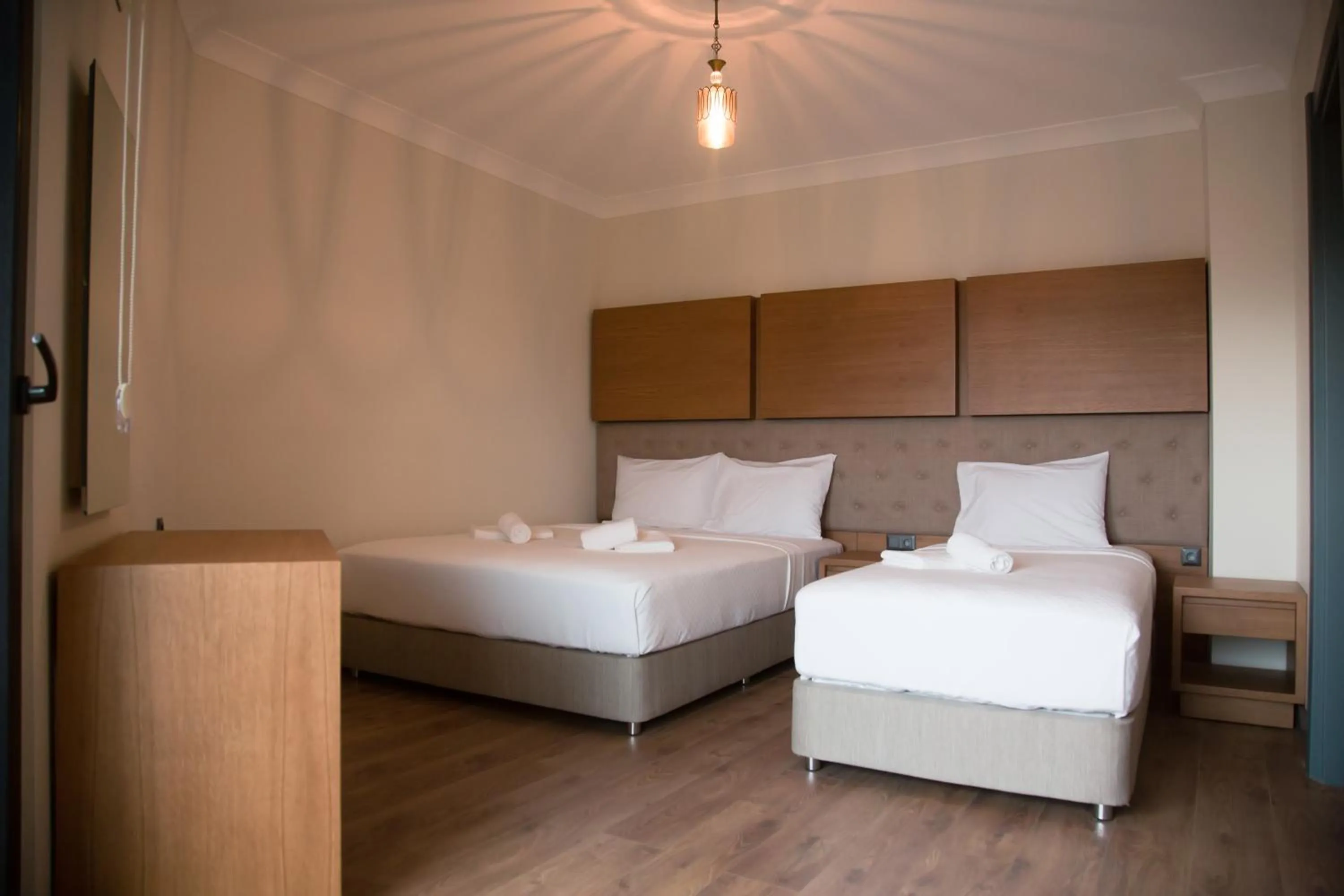 Bedroom in Ceneviz Suit Hotel