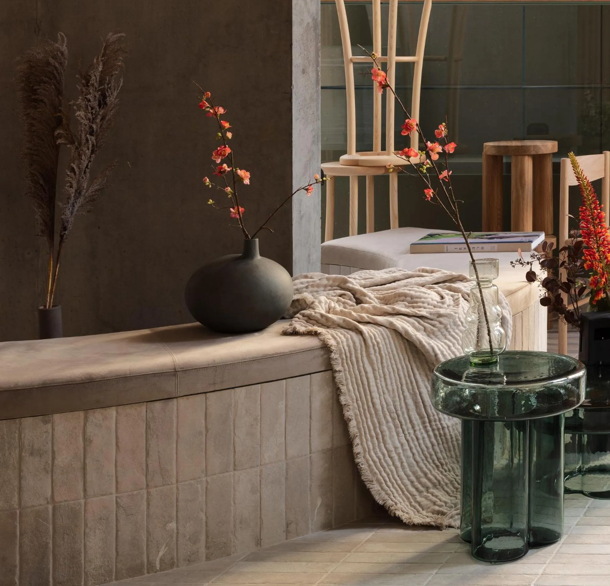 Lounge or bar, Bed in Buckle Street Studios by Locke, Aldgate