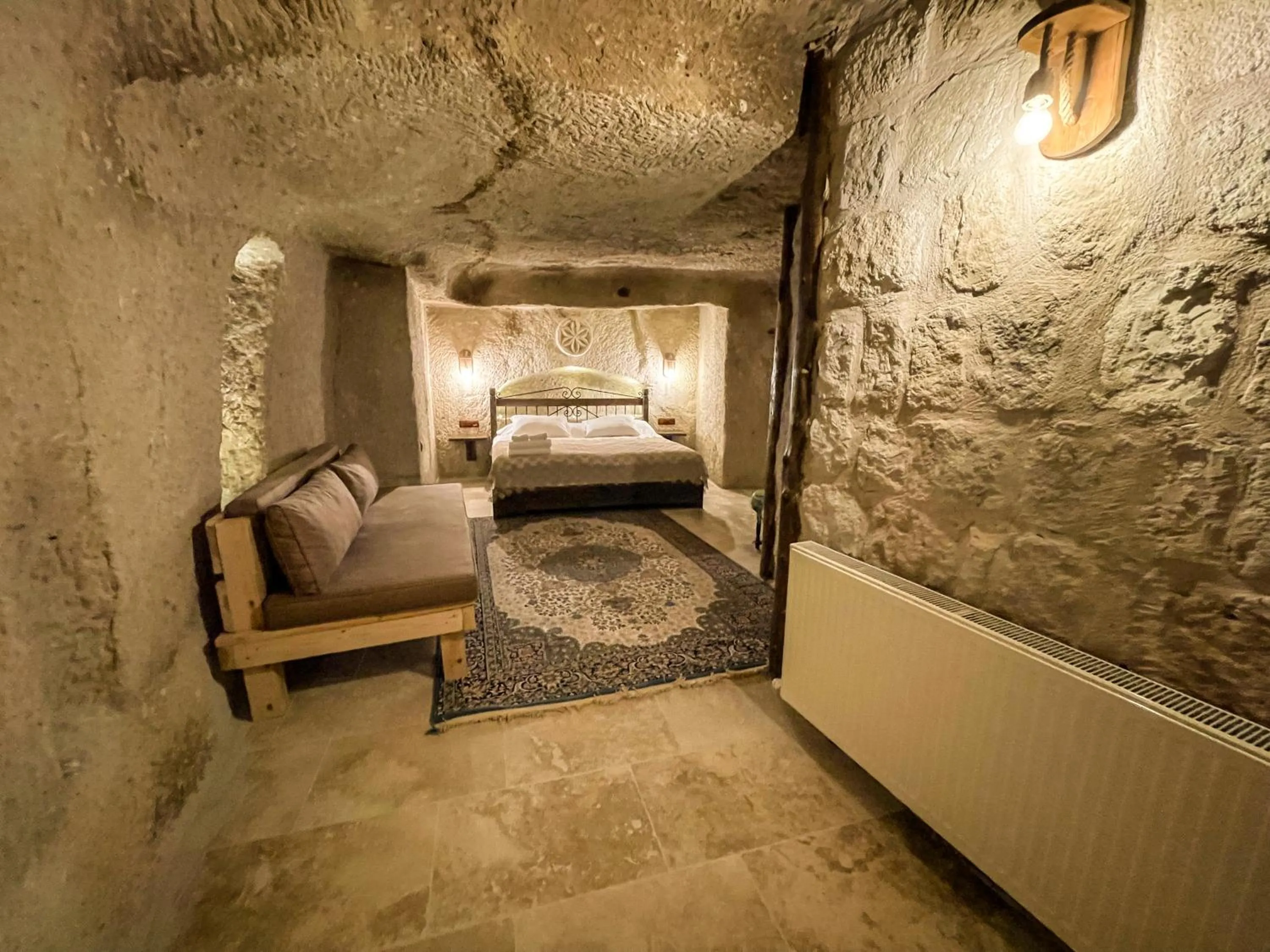 Photo of the whole room in Takunya Cave Hotel