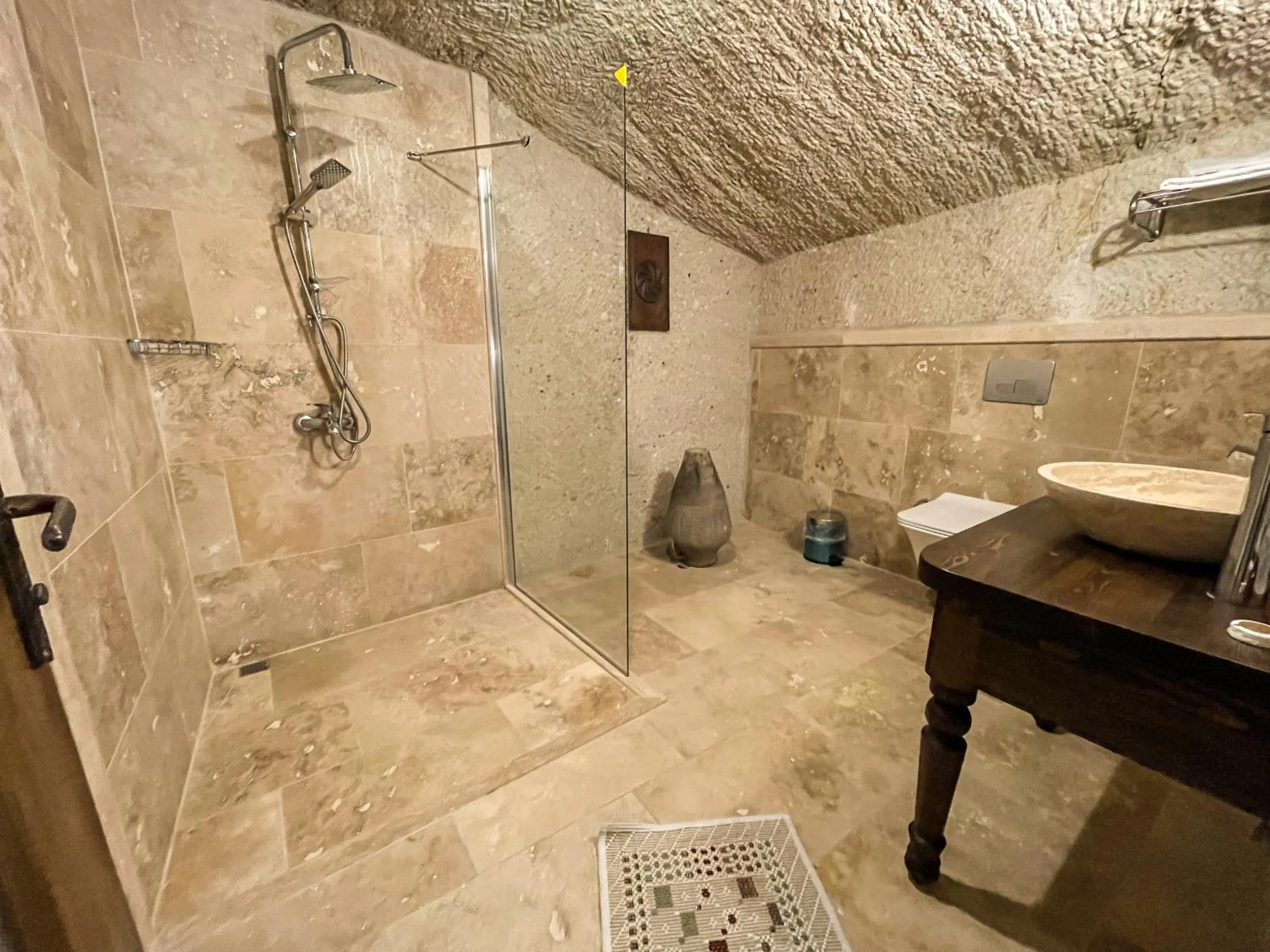 Bathroom in Takunya Cave Hotel
