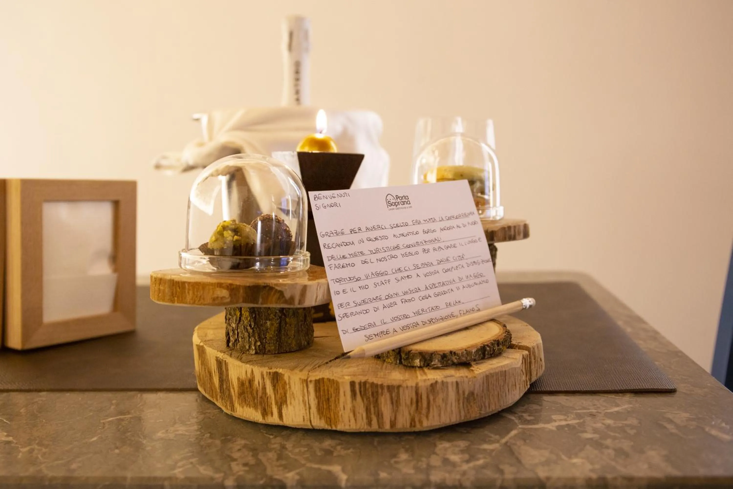 Decorative detail in PORTA SOPRANA luxury guest House & spa