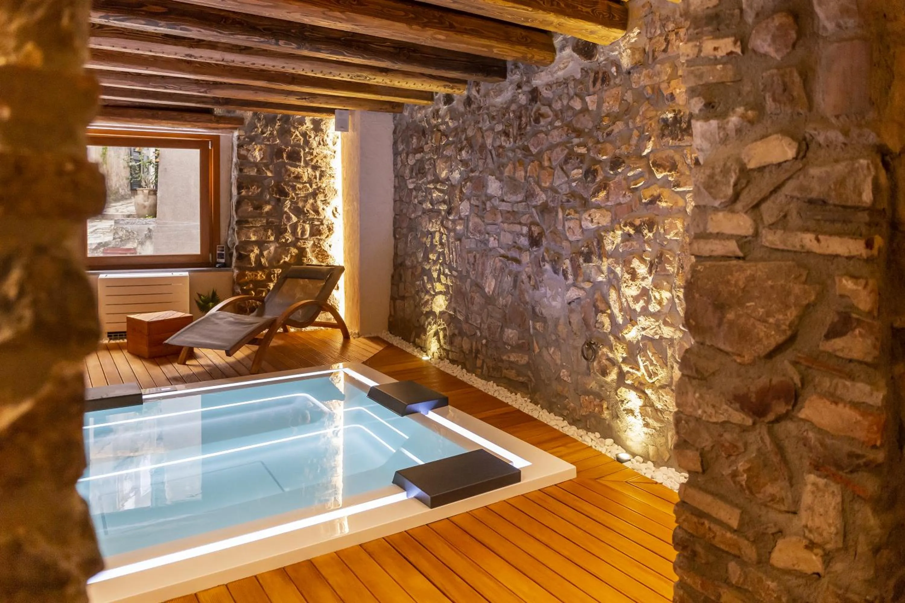 Spa and wellness centre/facilities in PORTA SOPRANA luxury guest House & spa