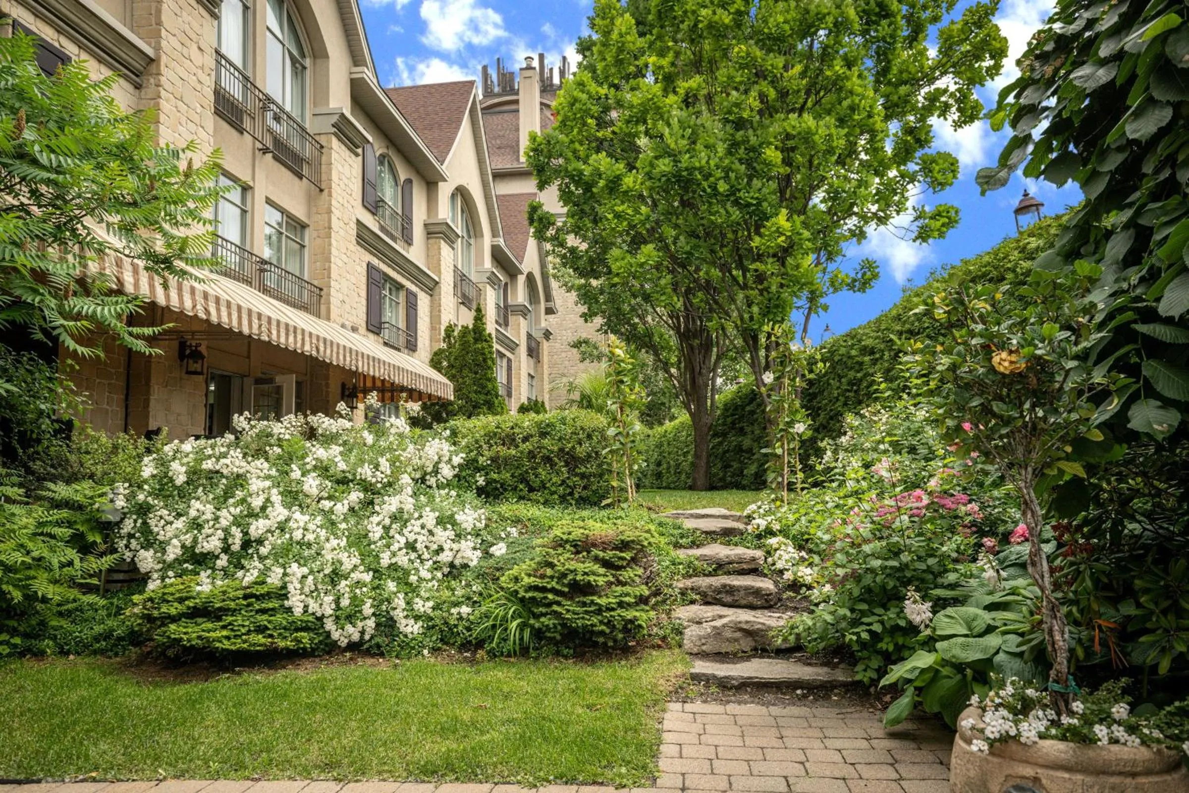 Le St-Martin Hotel & Suites