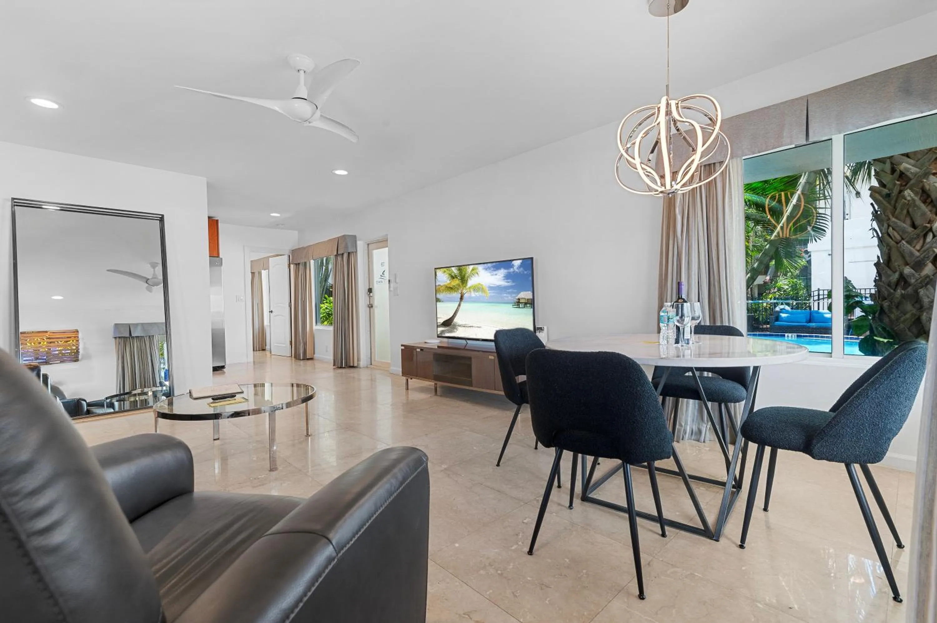 Seating area in Isle of Venice Residence and Marina