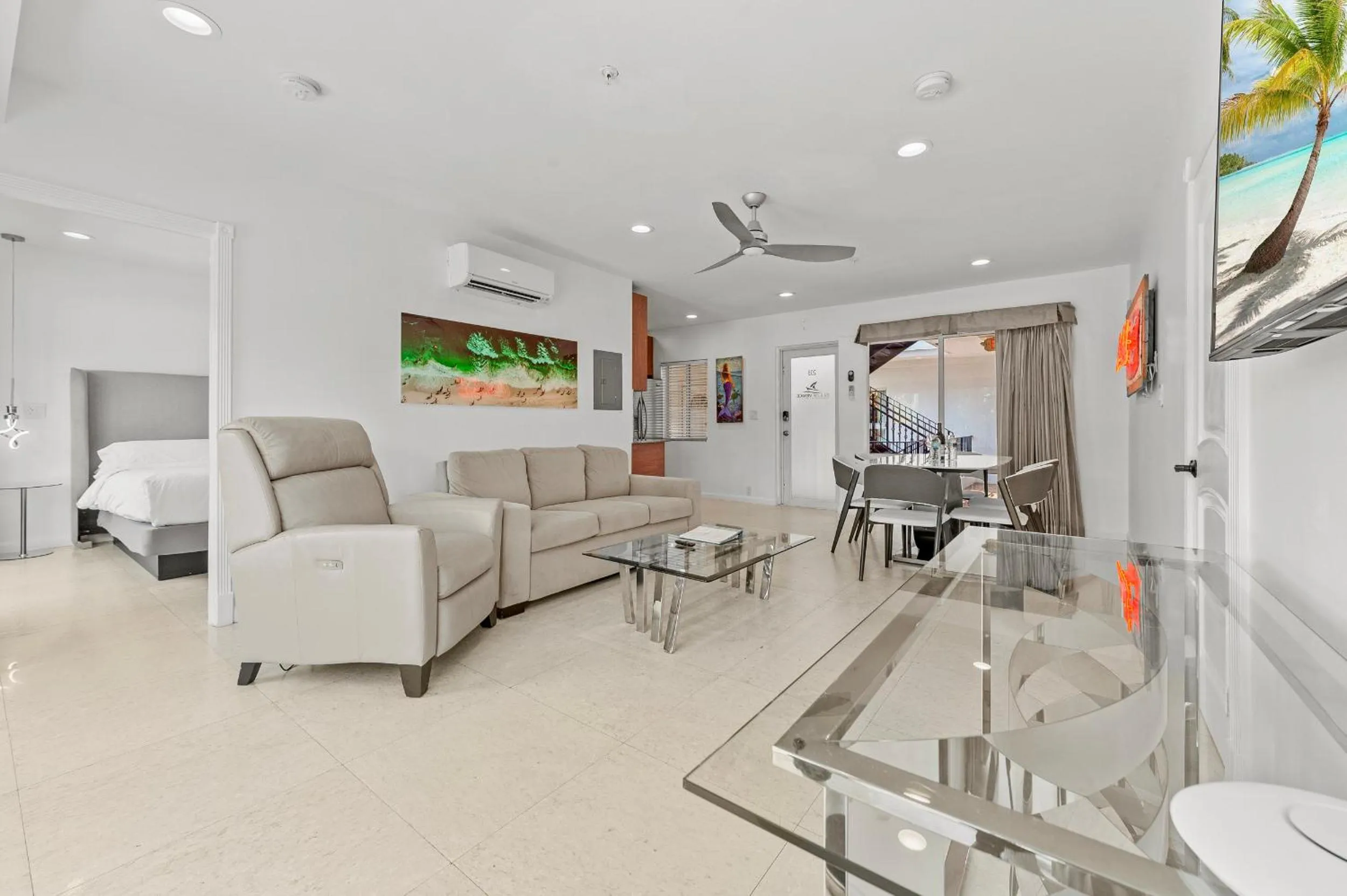 Living room in Isle of Venice Residence and Marina