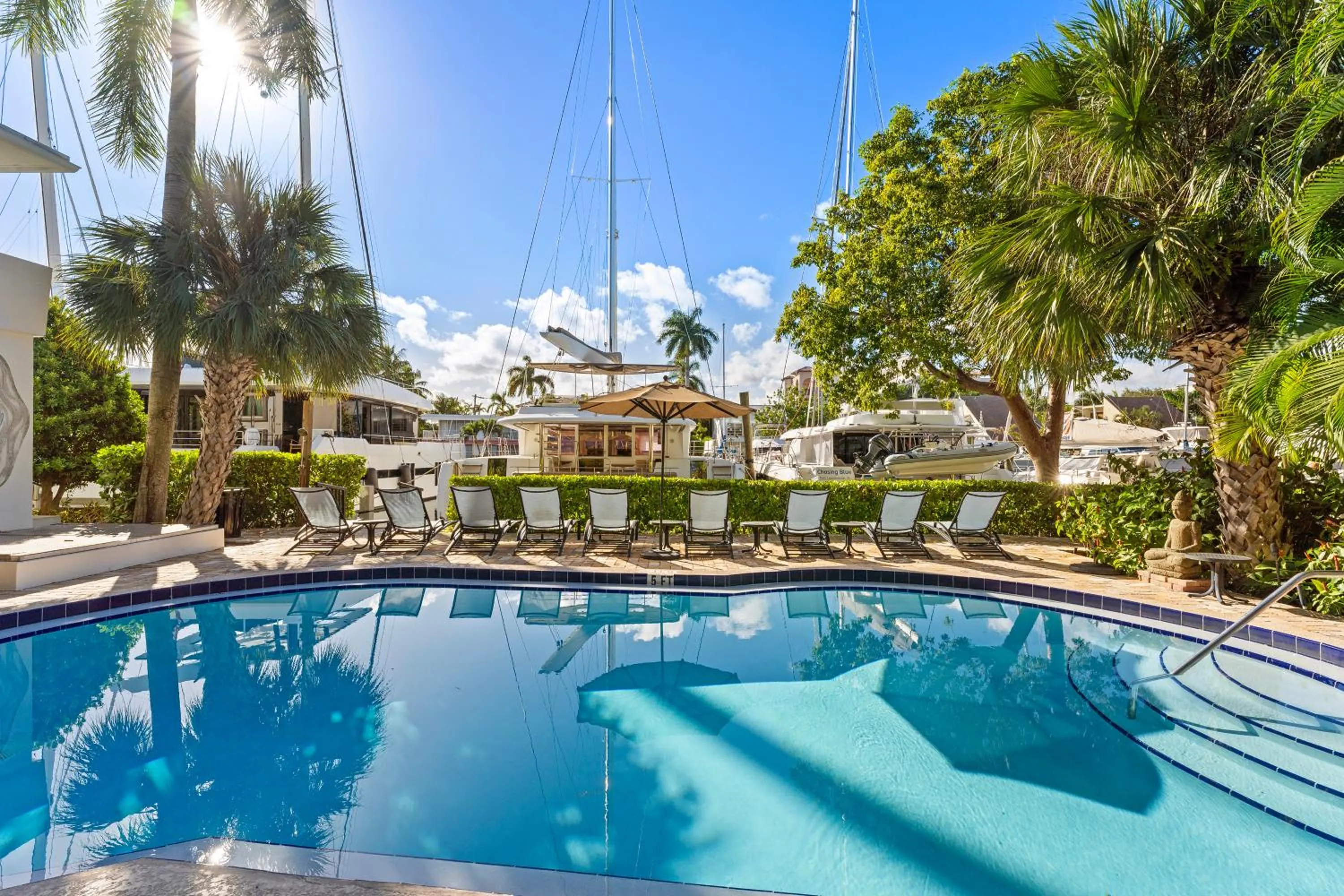 Swimming pool in Isle of Venice Residence and Marina