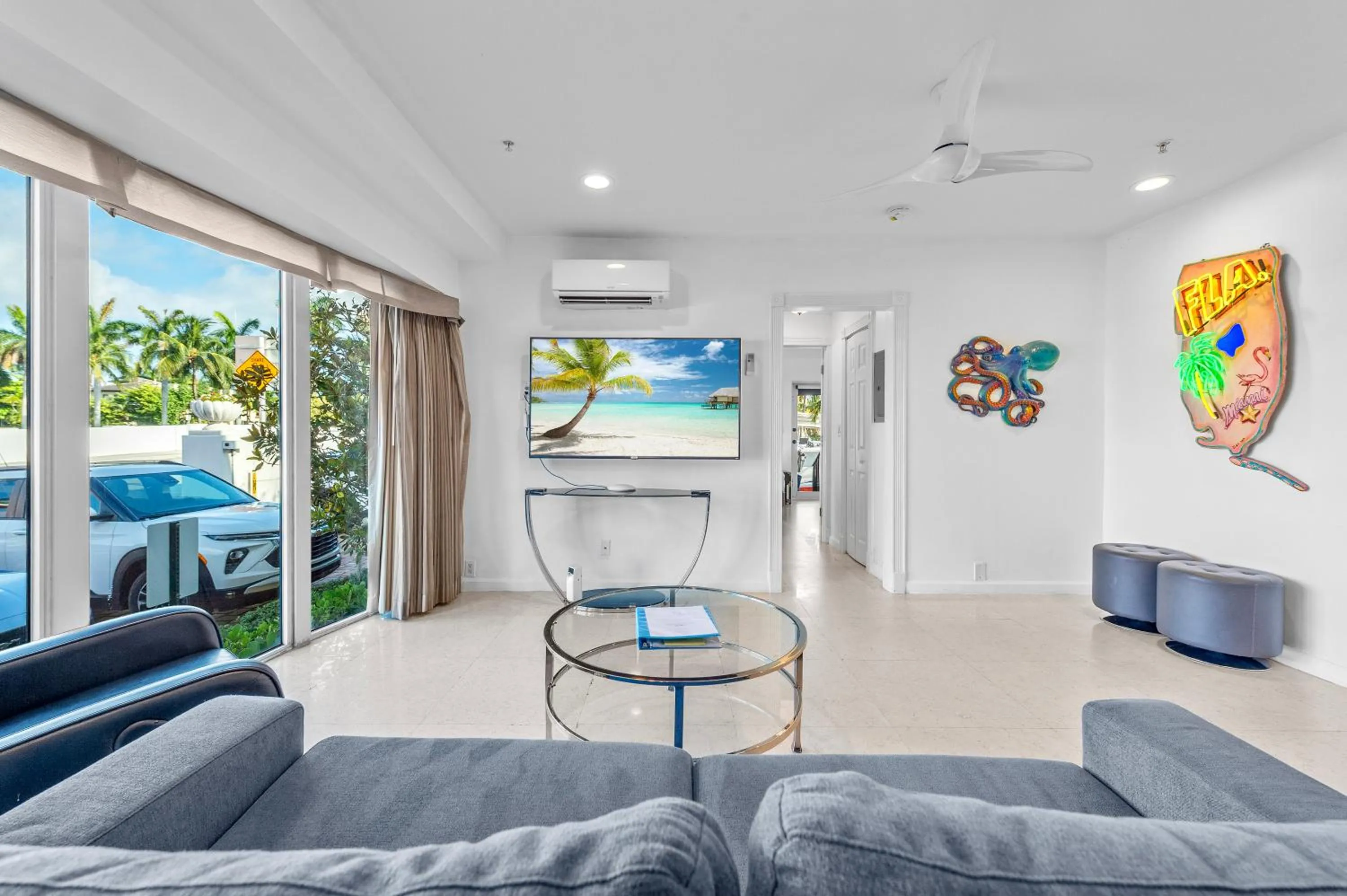 Living room in Isle of Venice Residence and Marina