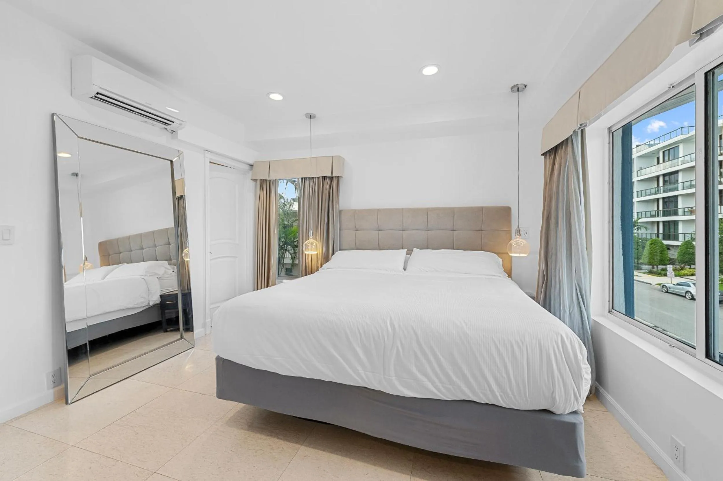 Bedroom, Bed in Isle of Venice Residence and Marina