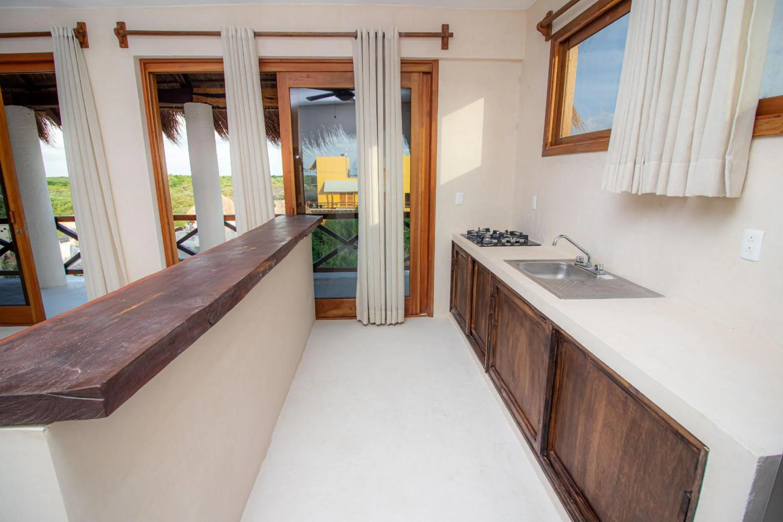 Kitchen or kitchenette in Hotel Luna Roja Holbox