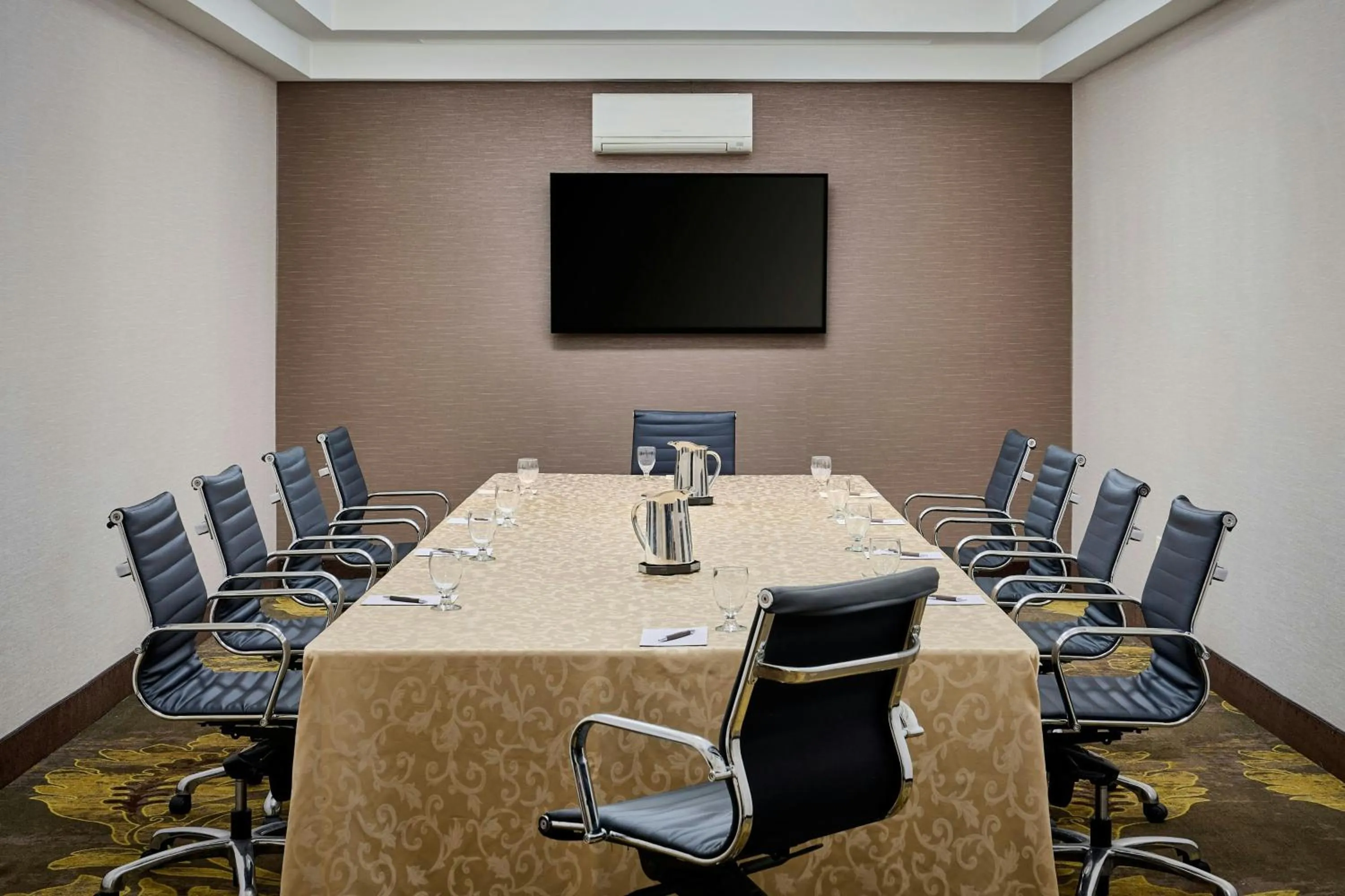 Meeting/conference room in Sheraton Hamilton Hotel