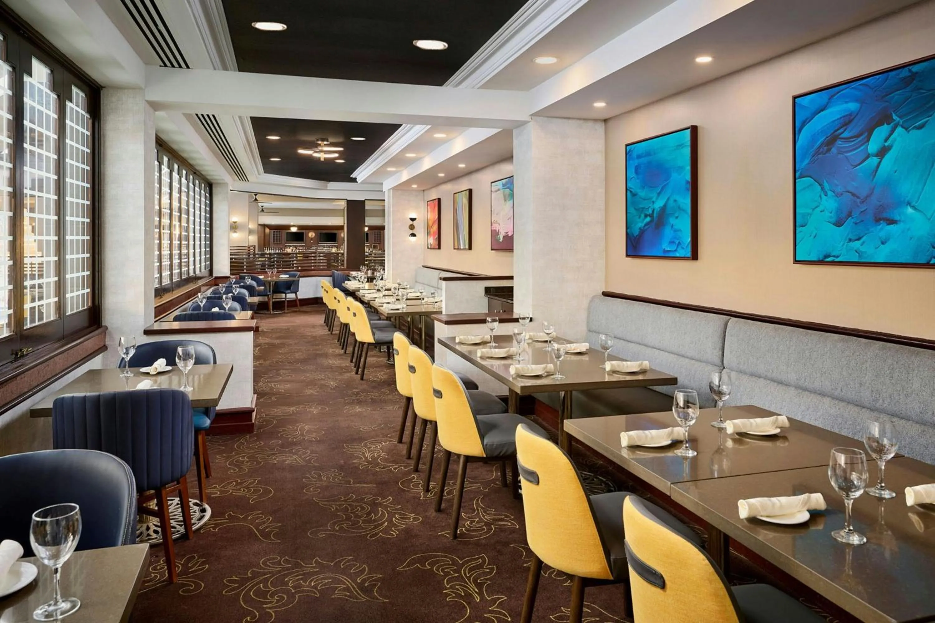 Restaurant/places to eat in Sheraton Hamilton Hotel