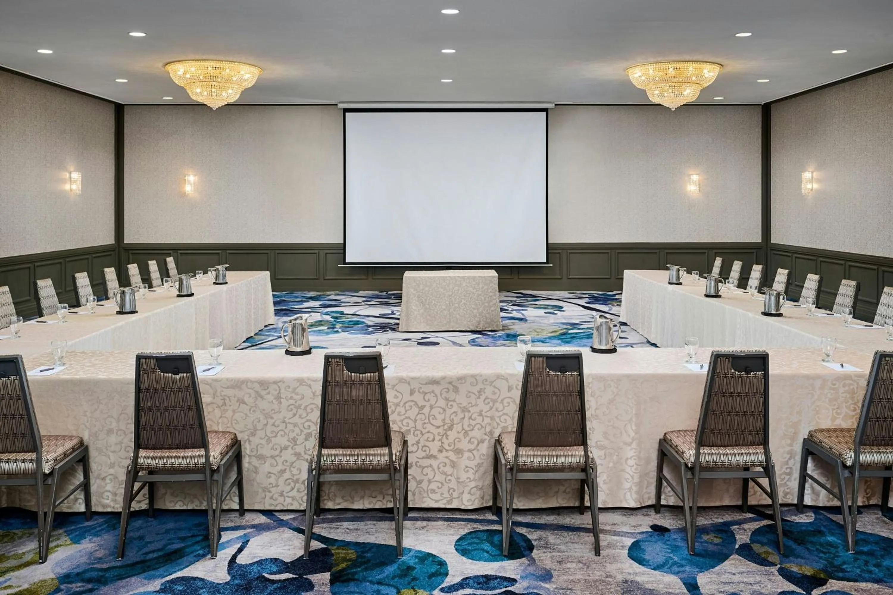 Meeting/conference room in Sheraton Hamilton Hotel
