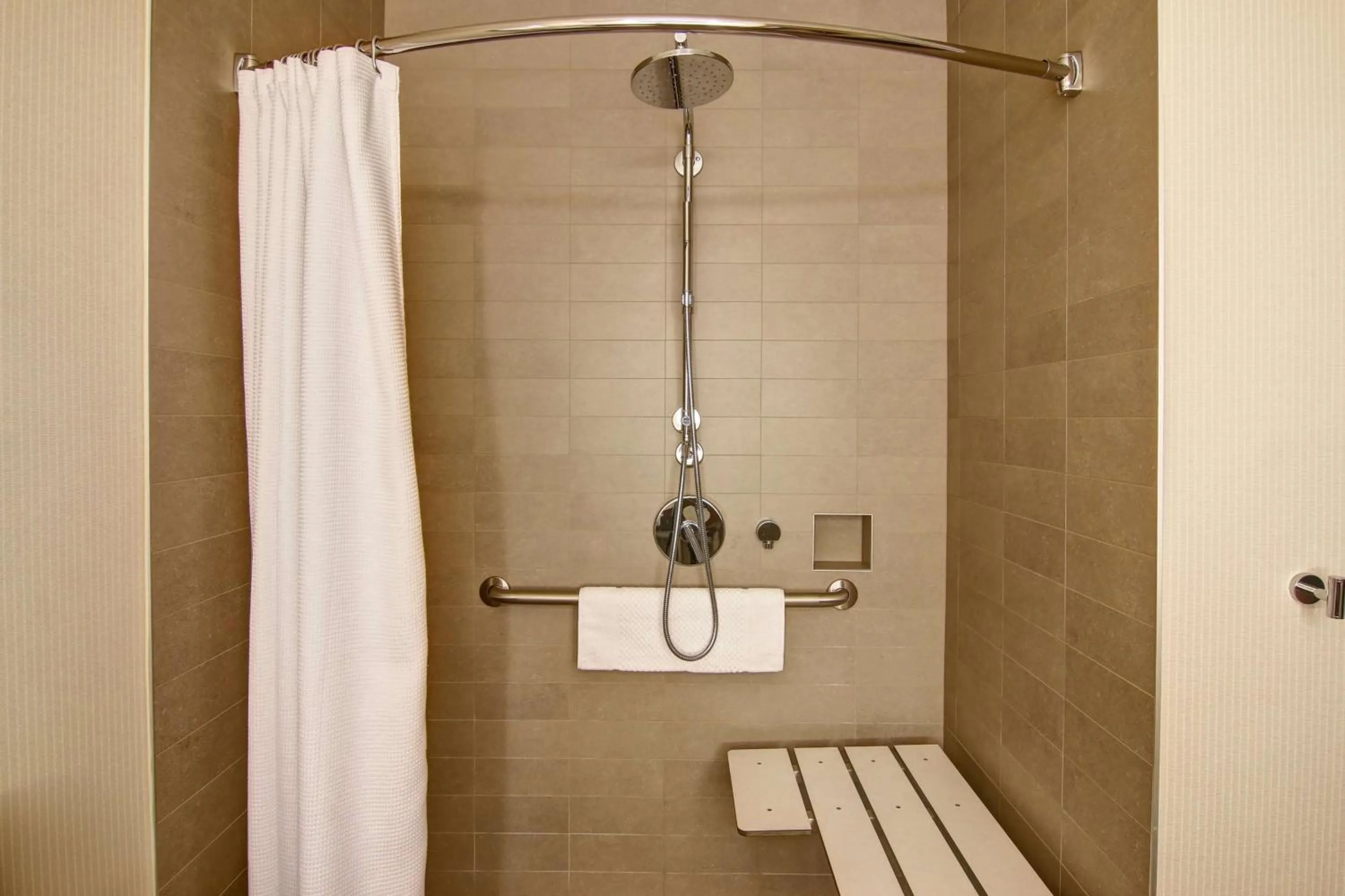 Bathroom in Hilton Mississauga/Meadowvale