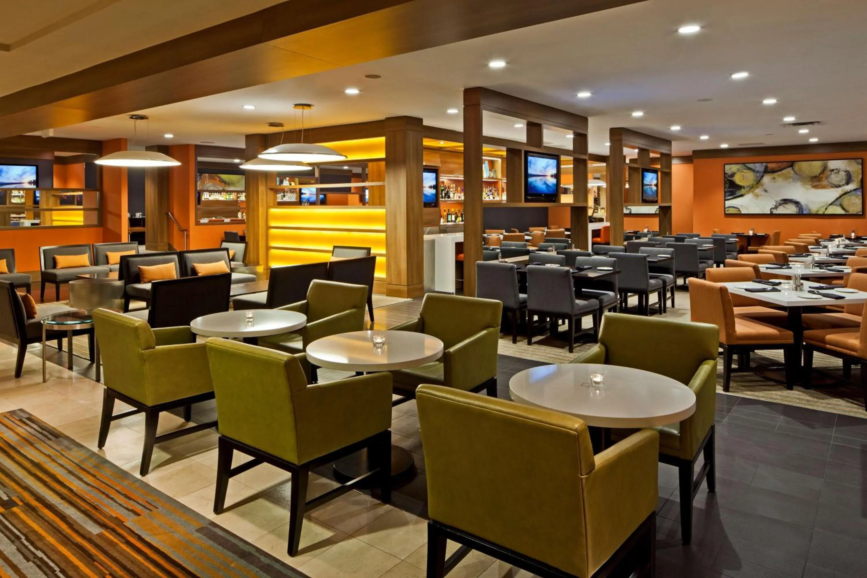 Restaurant/places to eat in Hilton Mississauga/Meadowvale