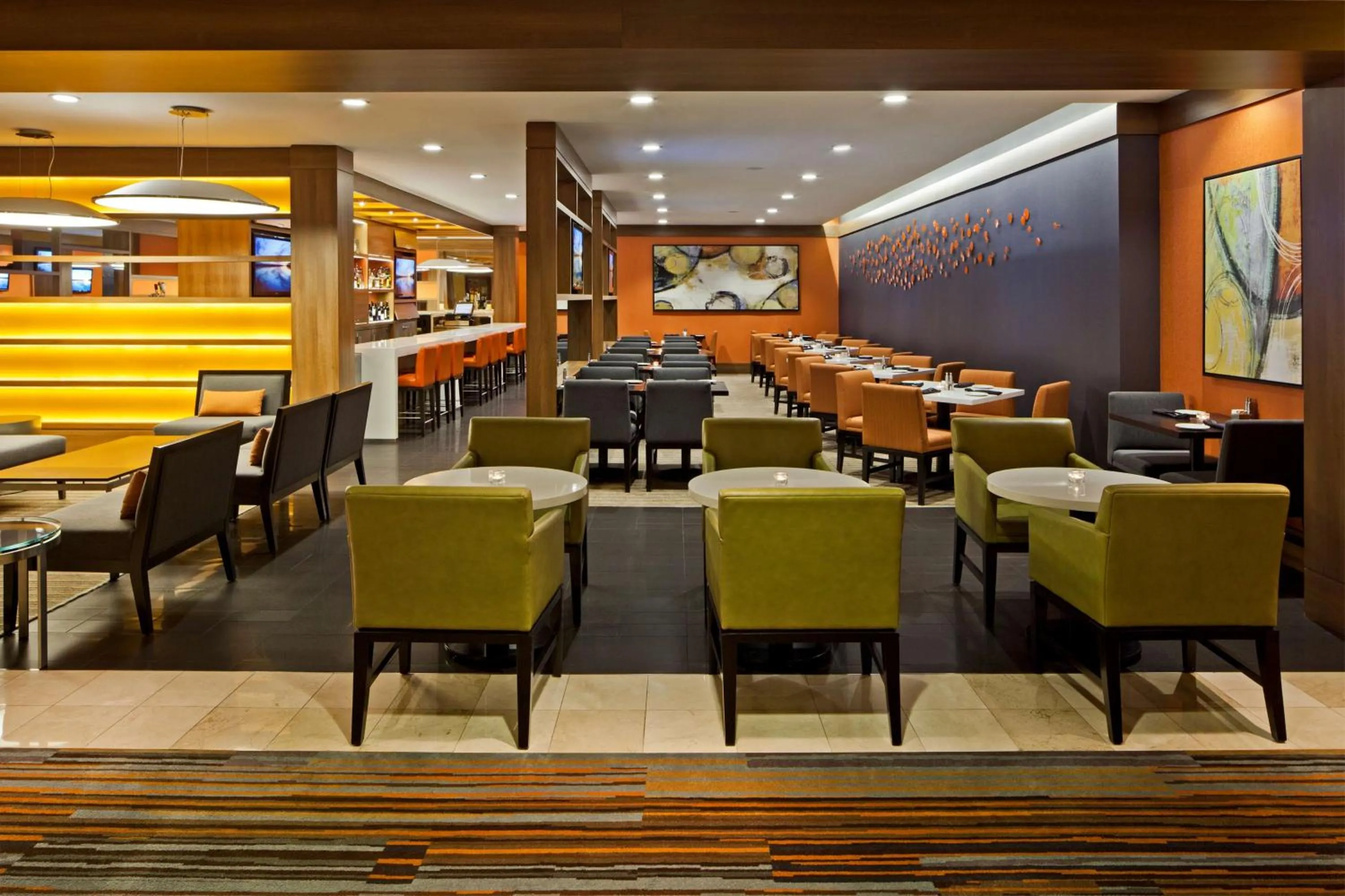 Restaurant/places to eat in Hilton Mississauga/Meadowvale