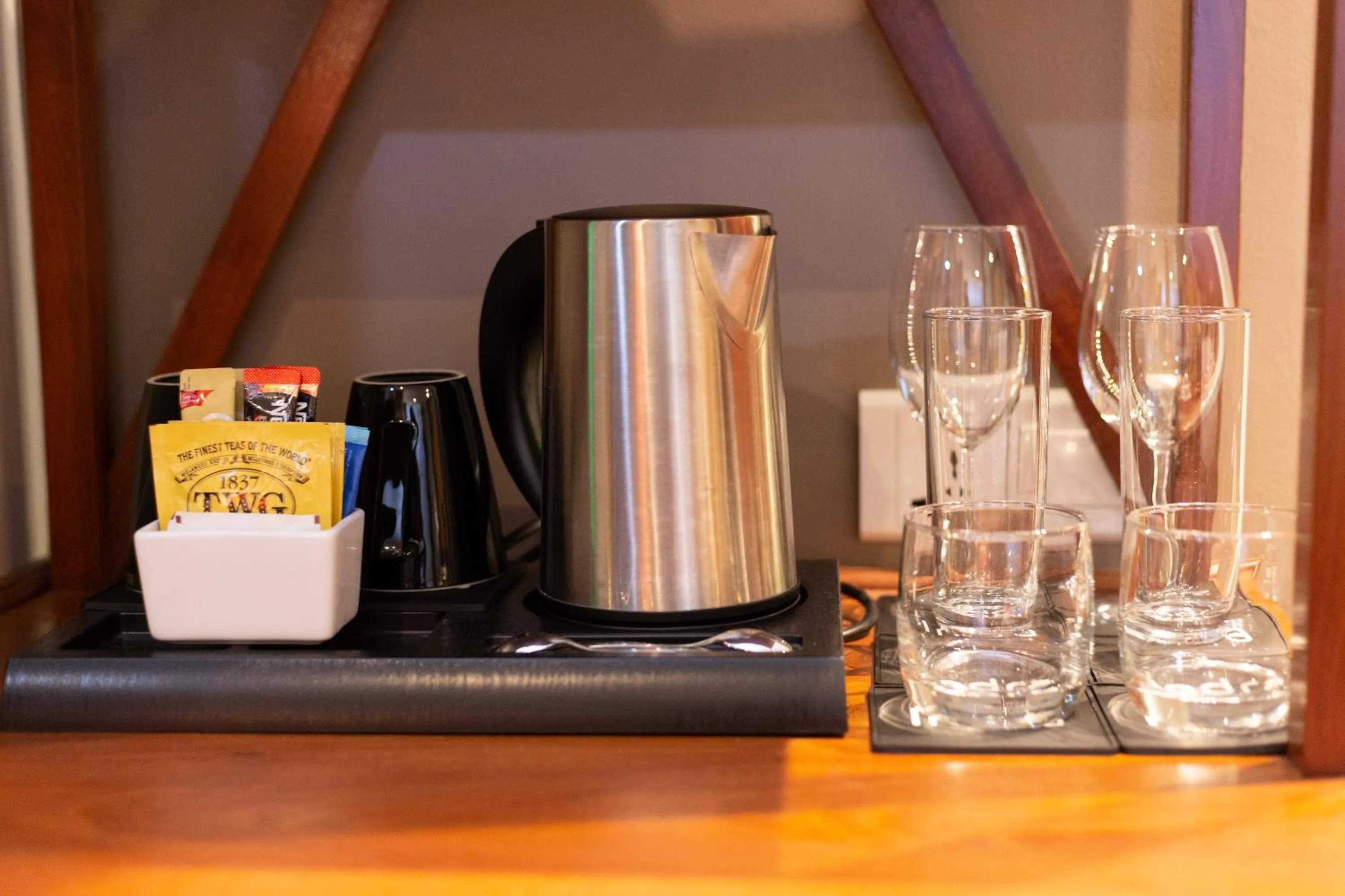 Coffee/tea facilities in Indra Hotel