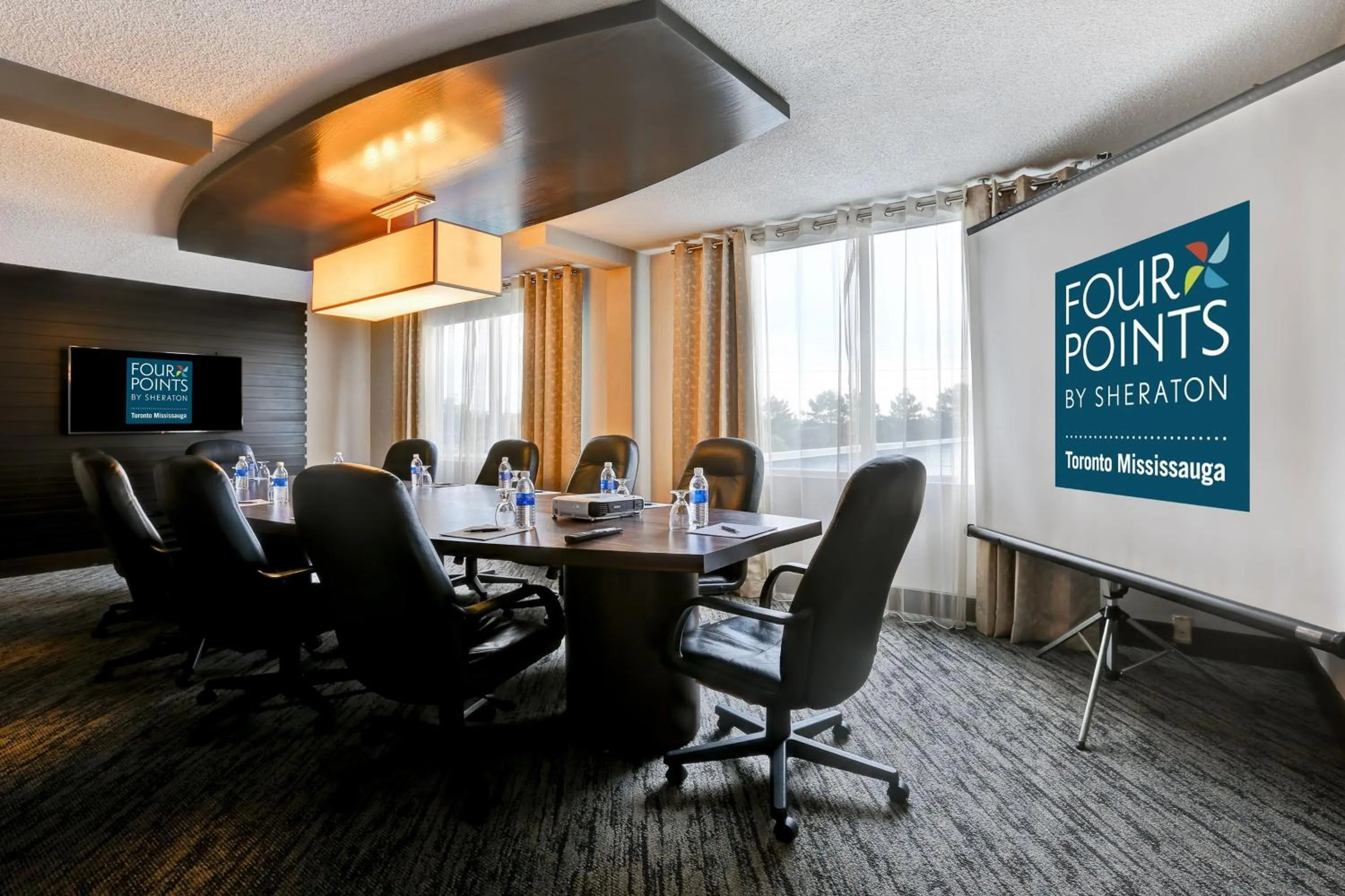Meeting/conference room in Four Points by Sheraton Toronto Mississauga