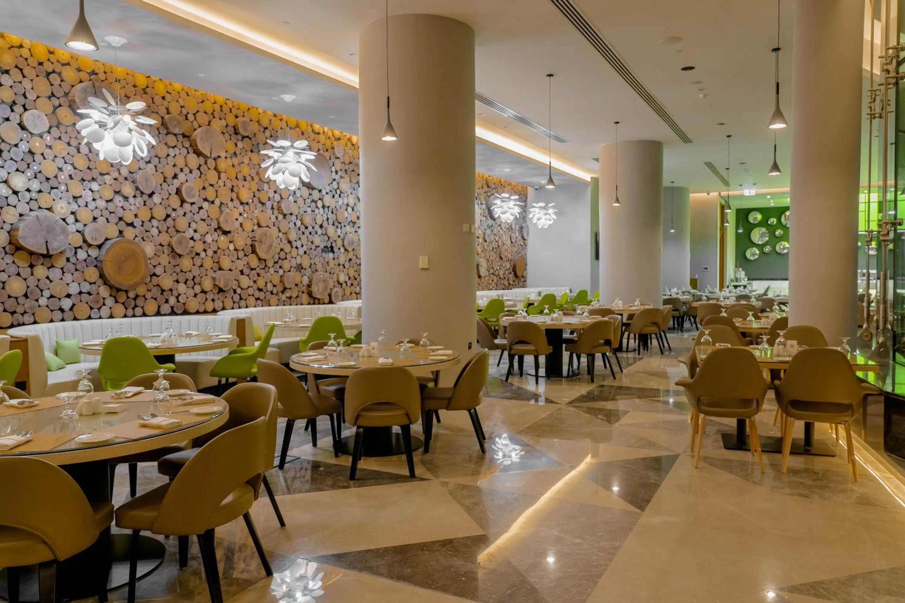 Restaurant/places to eat in Al Khoory Sky Garden Hotel