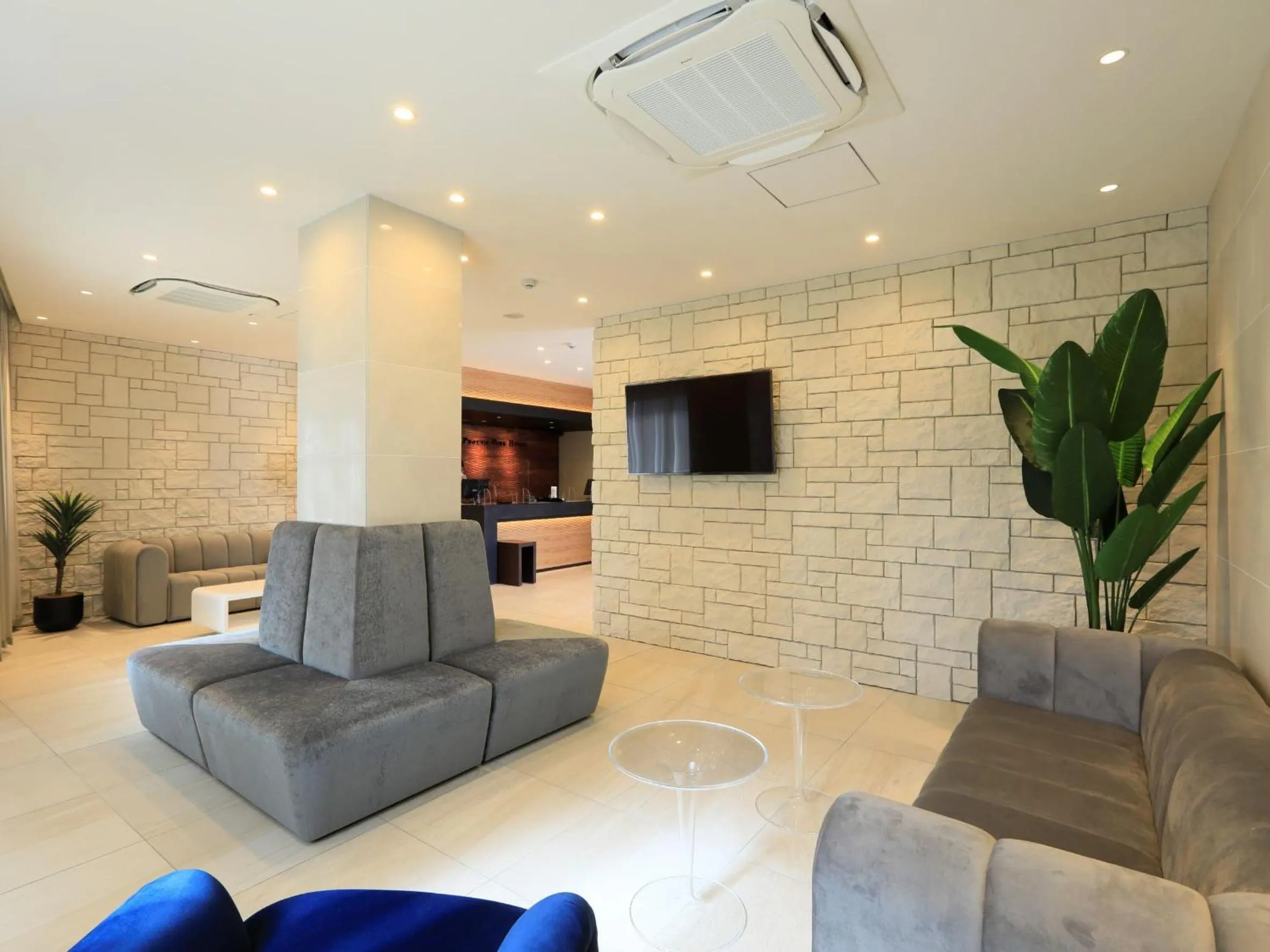 Lobby or reception in Phoenix Park Hotel