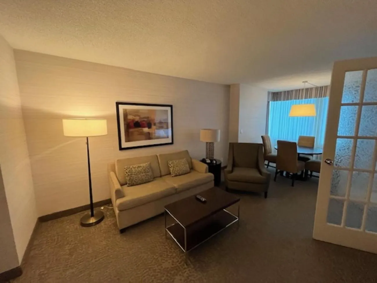 Living room in Cambridge Suites Toronto