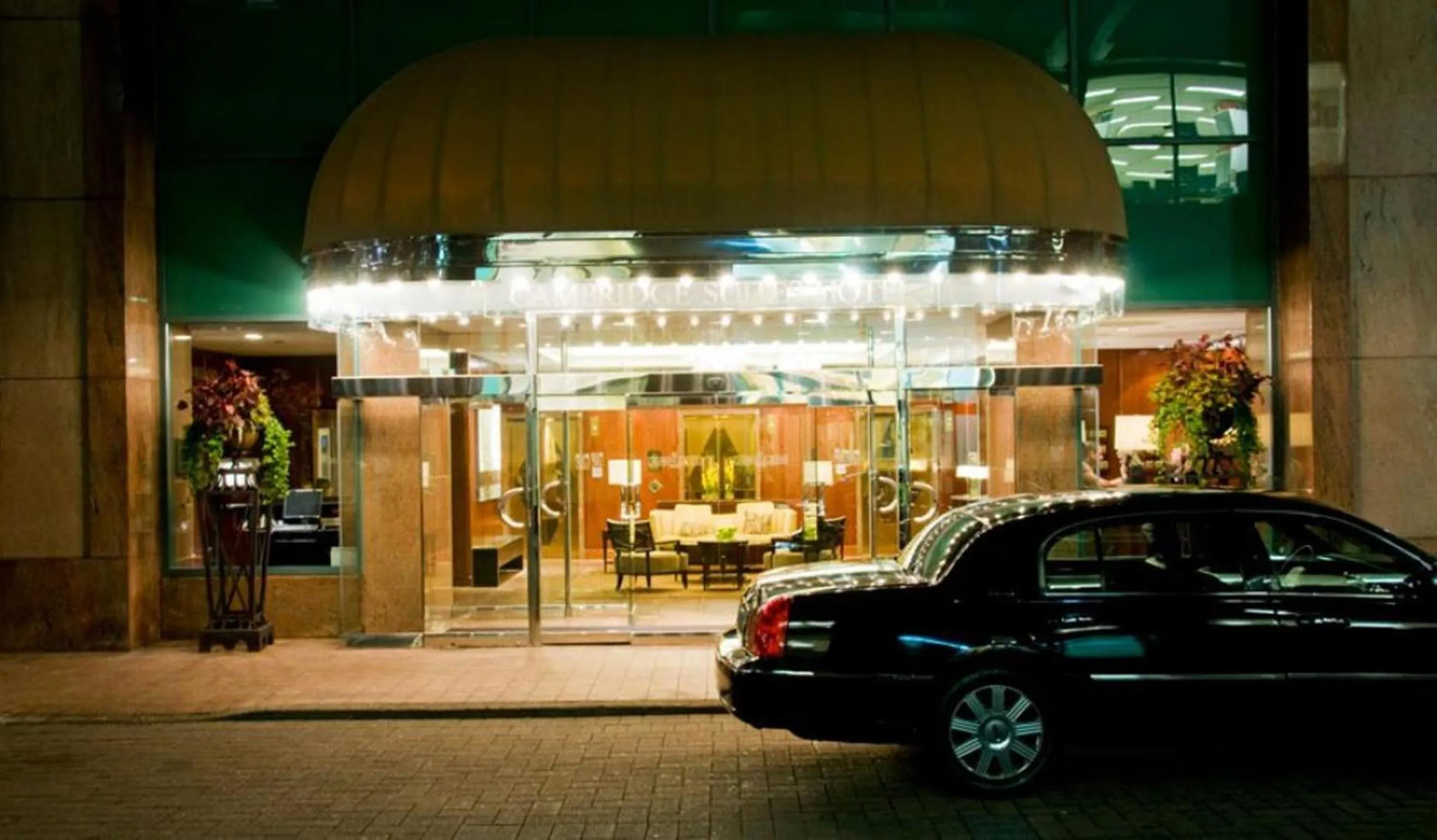 Facade/entrance in Cambridge Suites Toronto