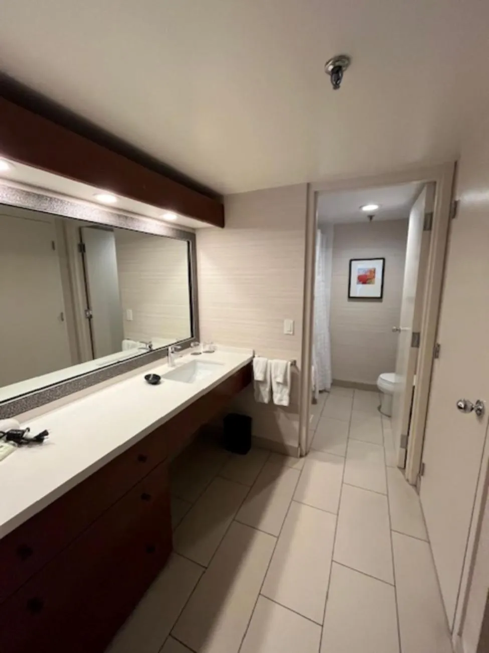Bathroom in Cambridge Suites Toronto